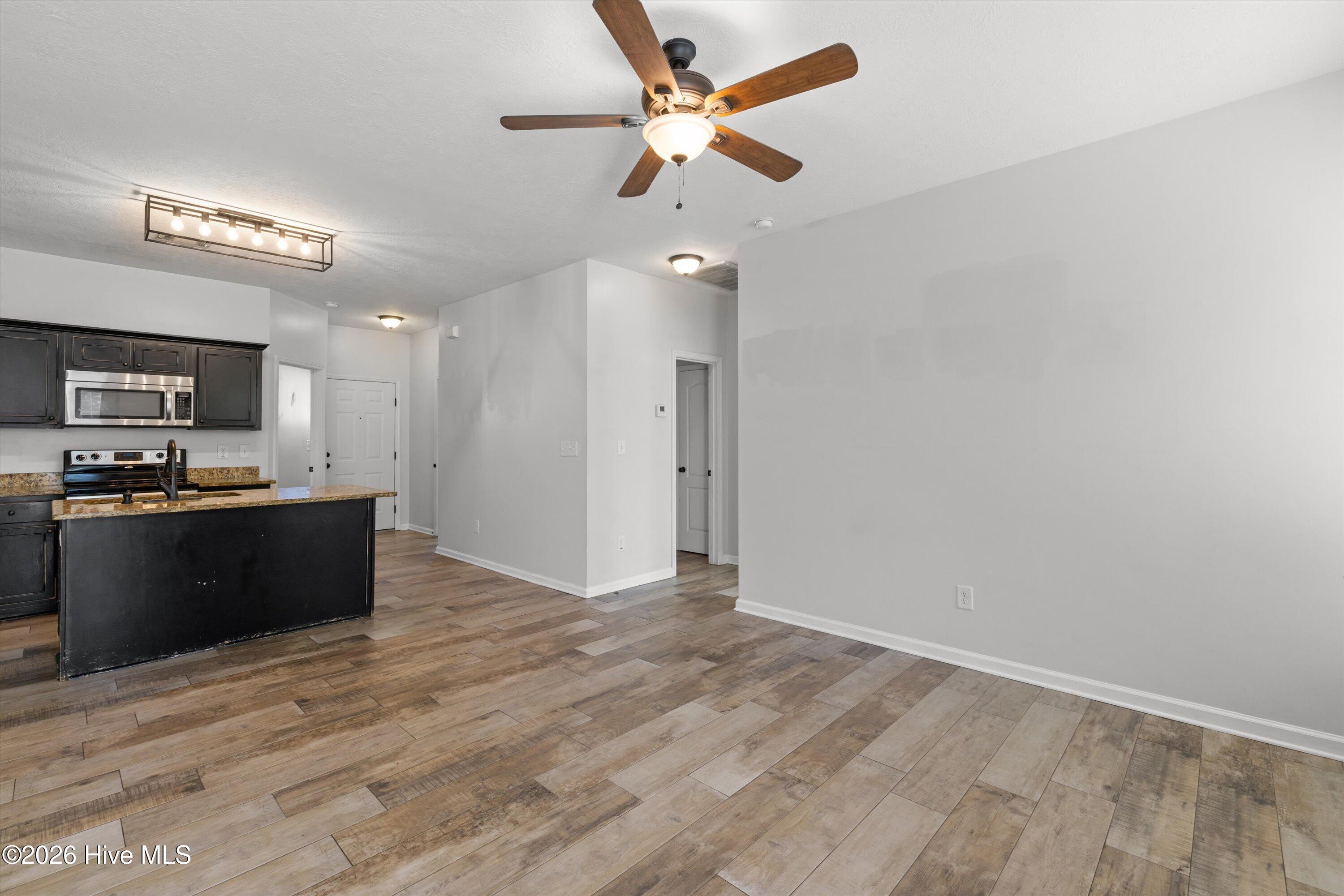 813 Oshields Court Property Photo 15
