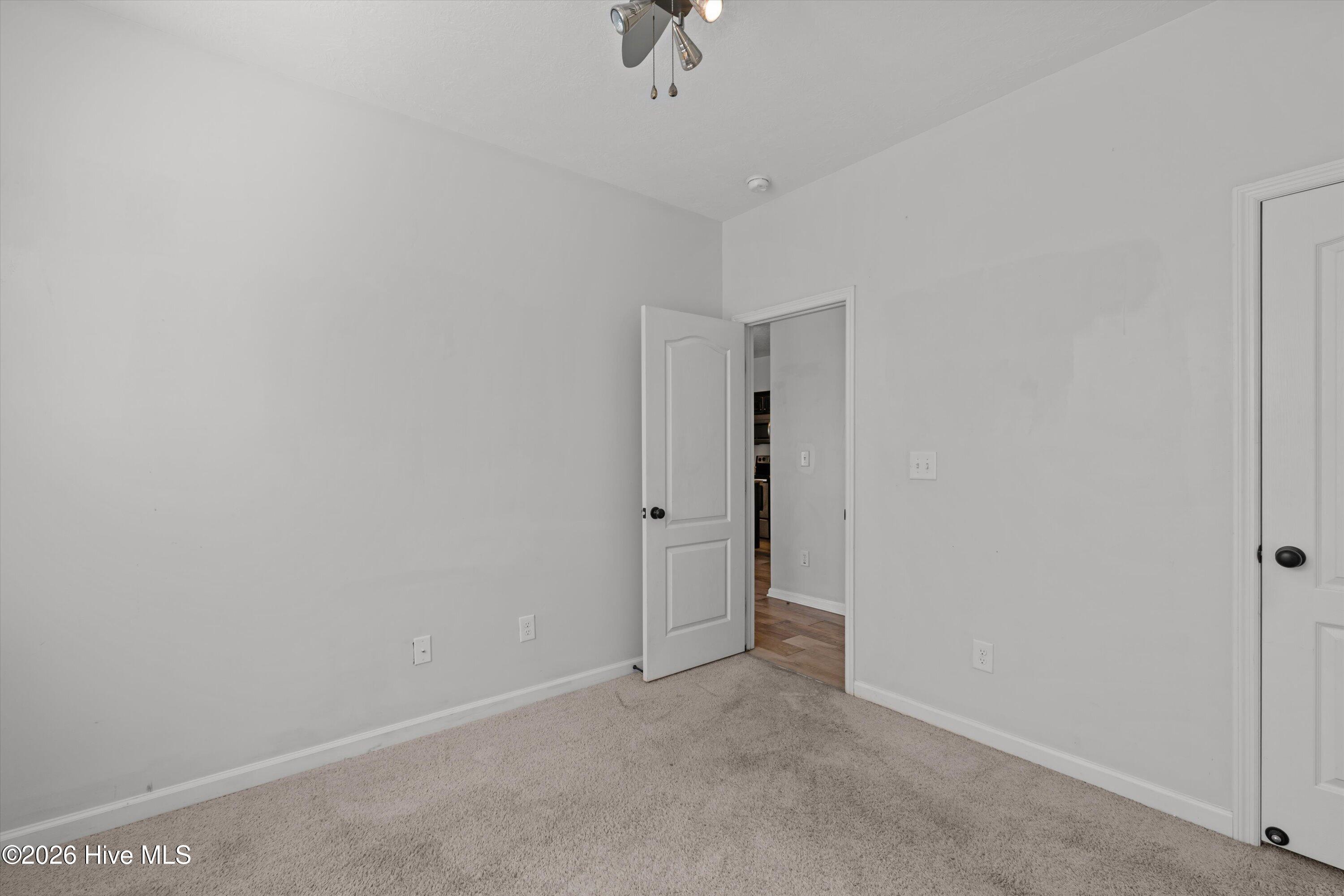 813 Oshields Court Property Photo 27