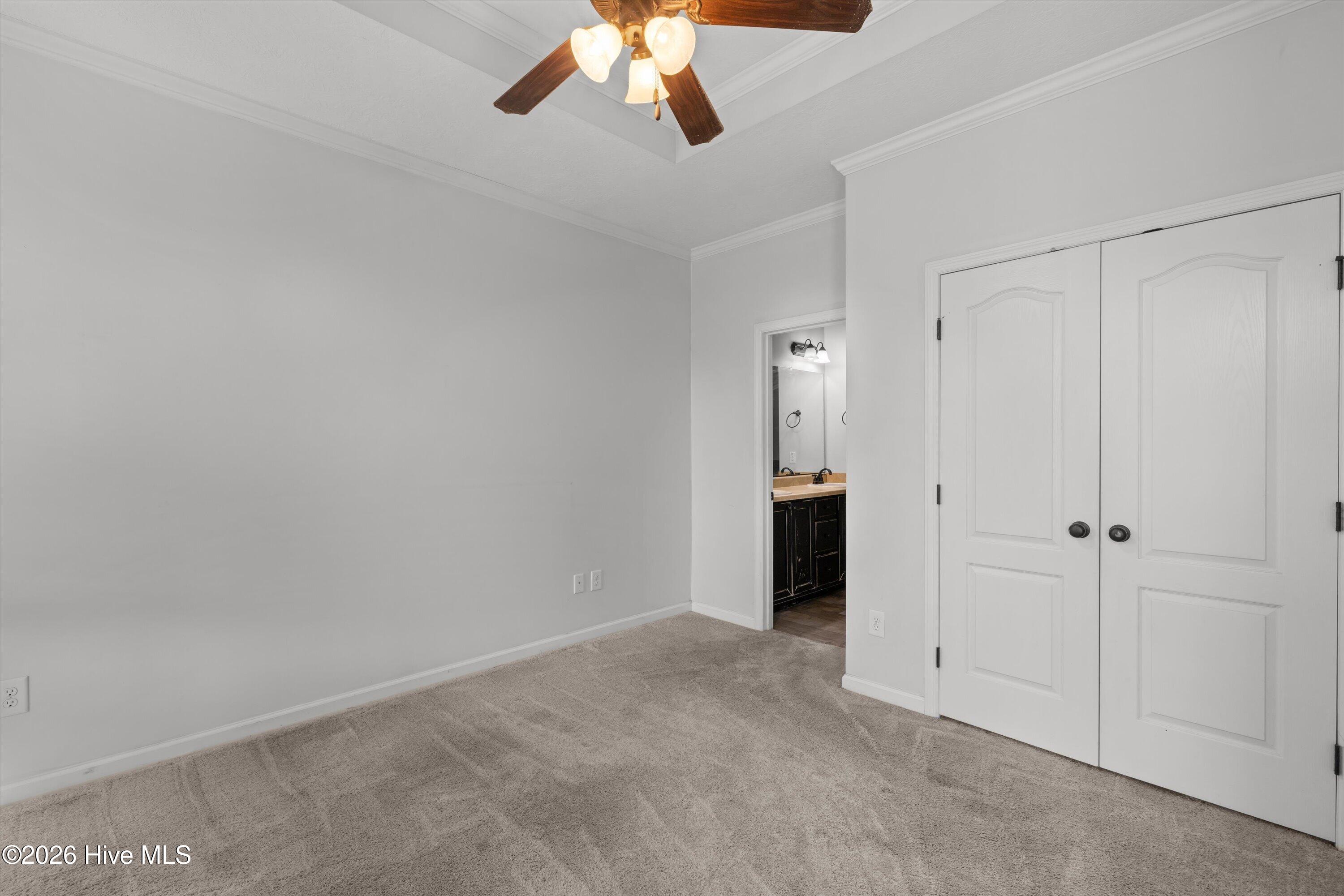 813 Oshields Court Property Photo 28