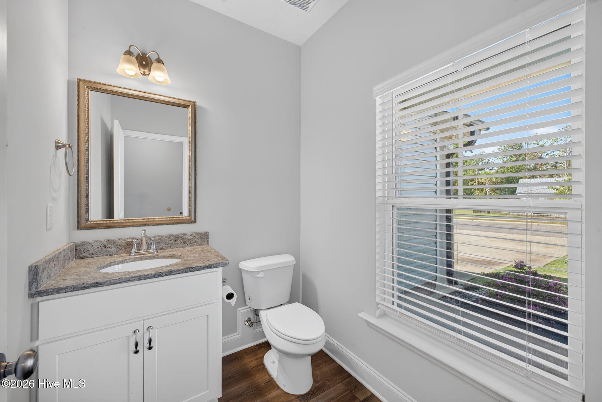 605 Hampton Drive Property Photo 13