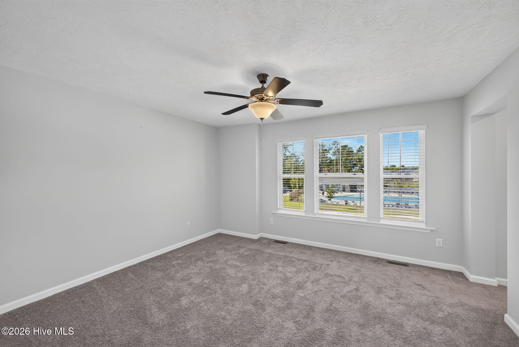 605 Hampton Drive Property Photo 15