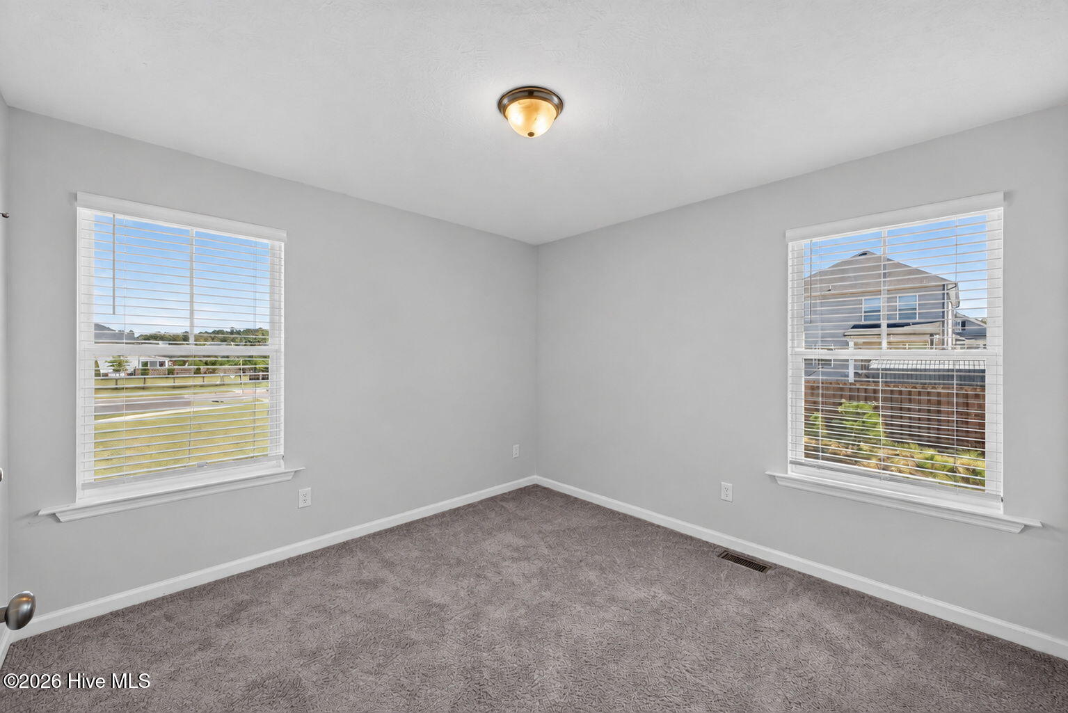 605 Hampton Drive Property Photo 23