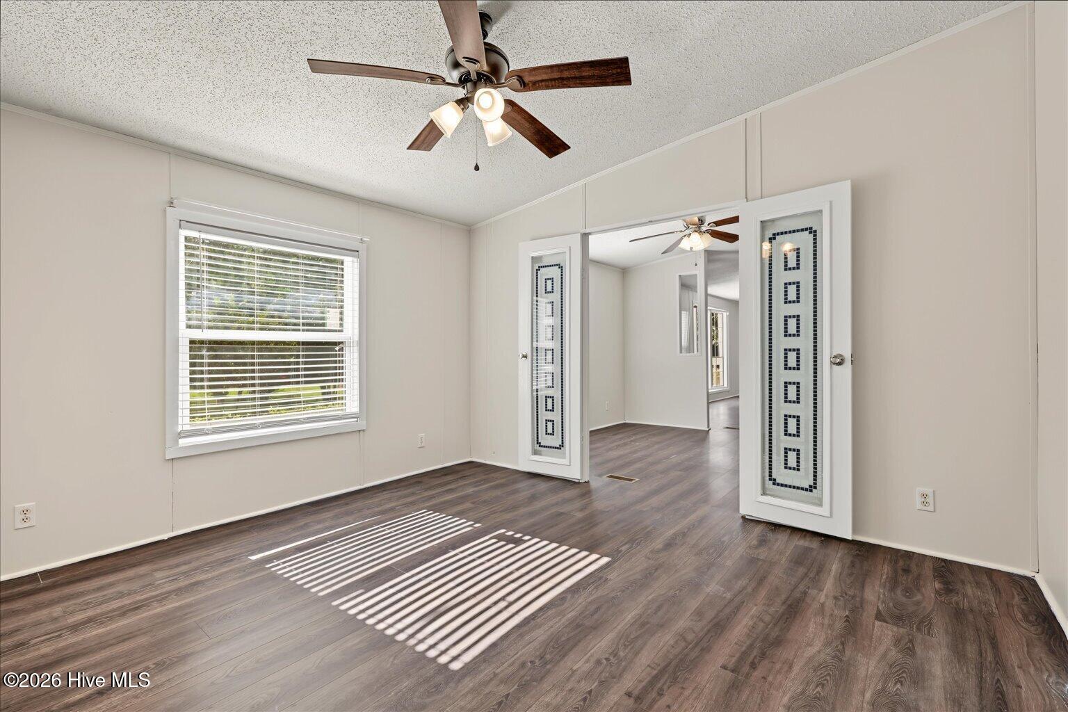 290 Crooked Creek Drive Property Photo 15