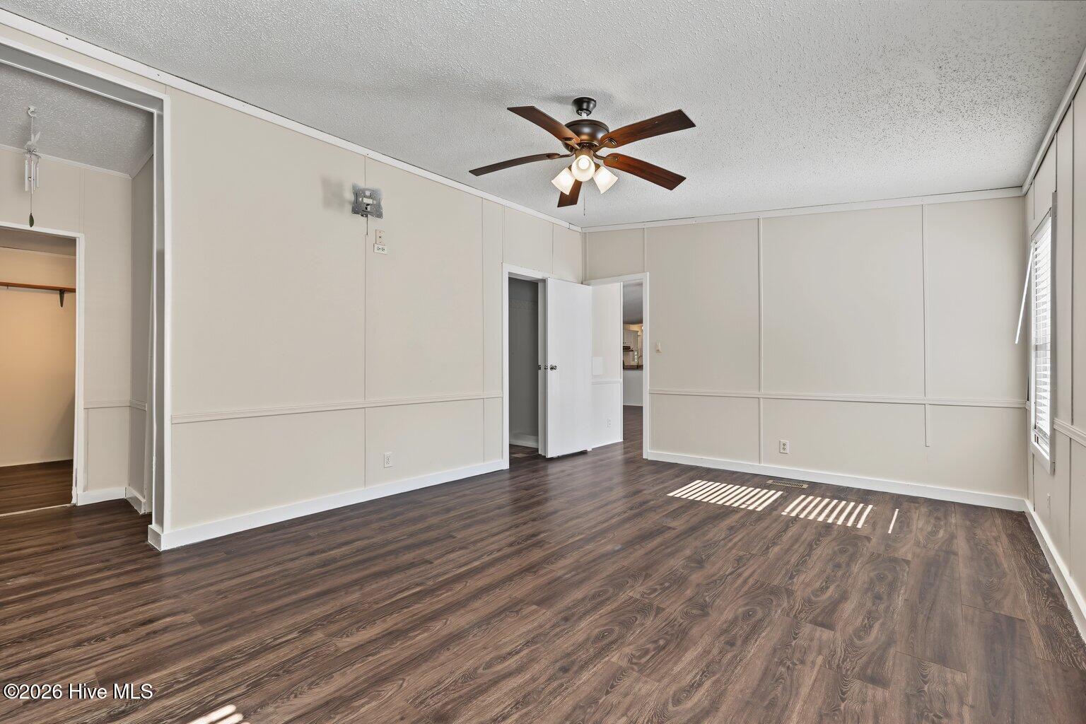 290 Crooked Creek Drive Property Photo 20