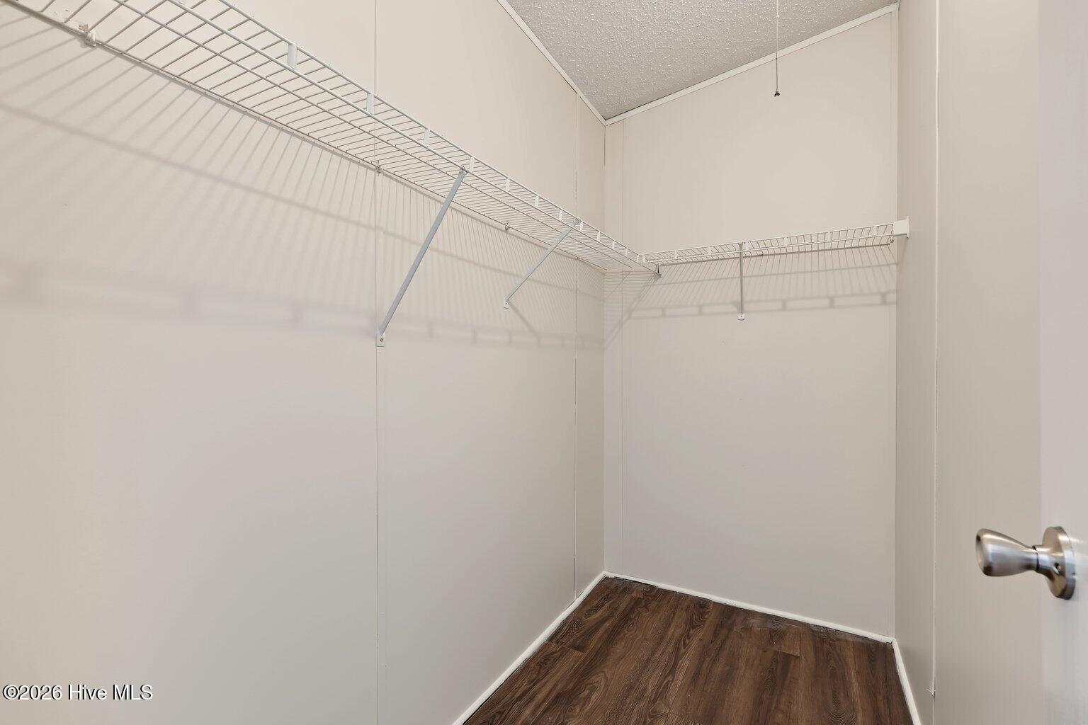 290 Crooked Creek Drive Property Photo 21