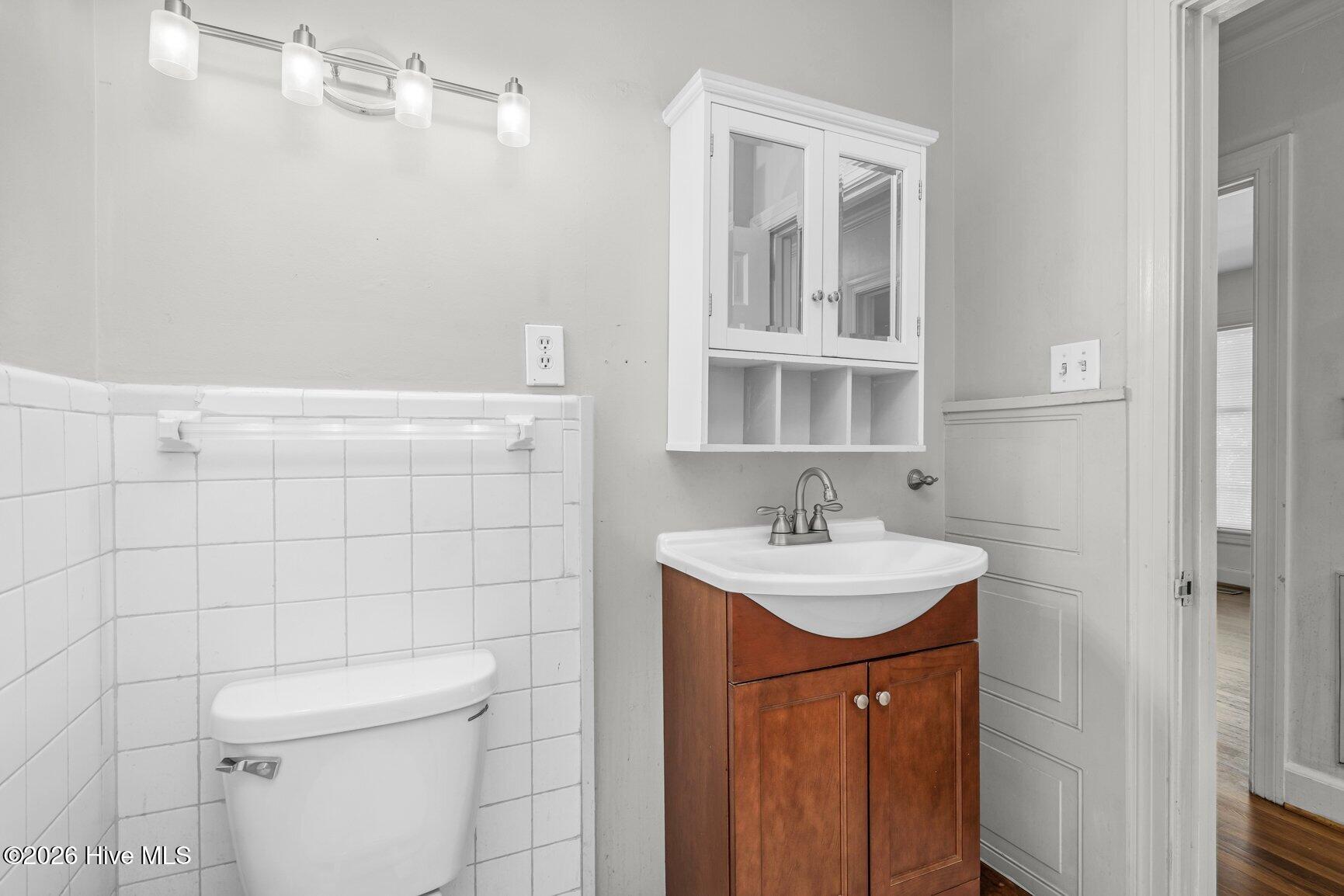 1707 Roxbury Drive N Property Photo 22
