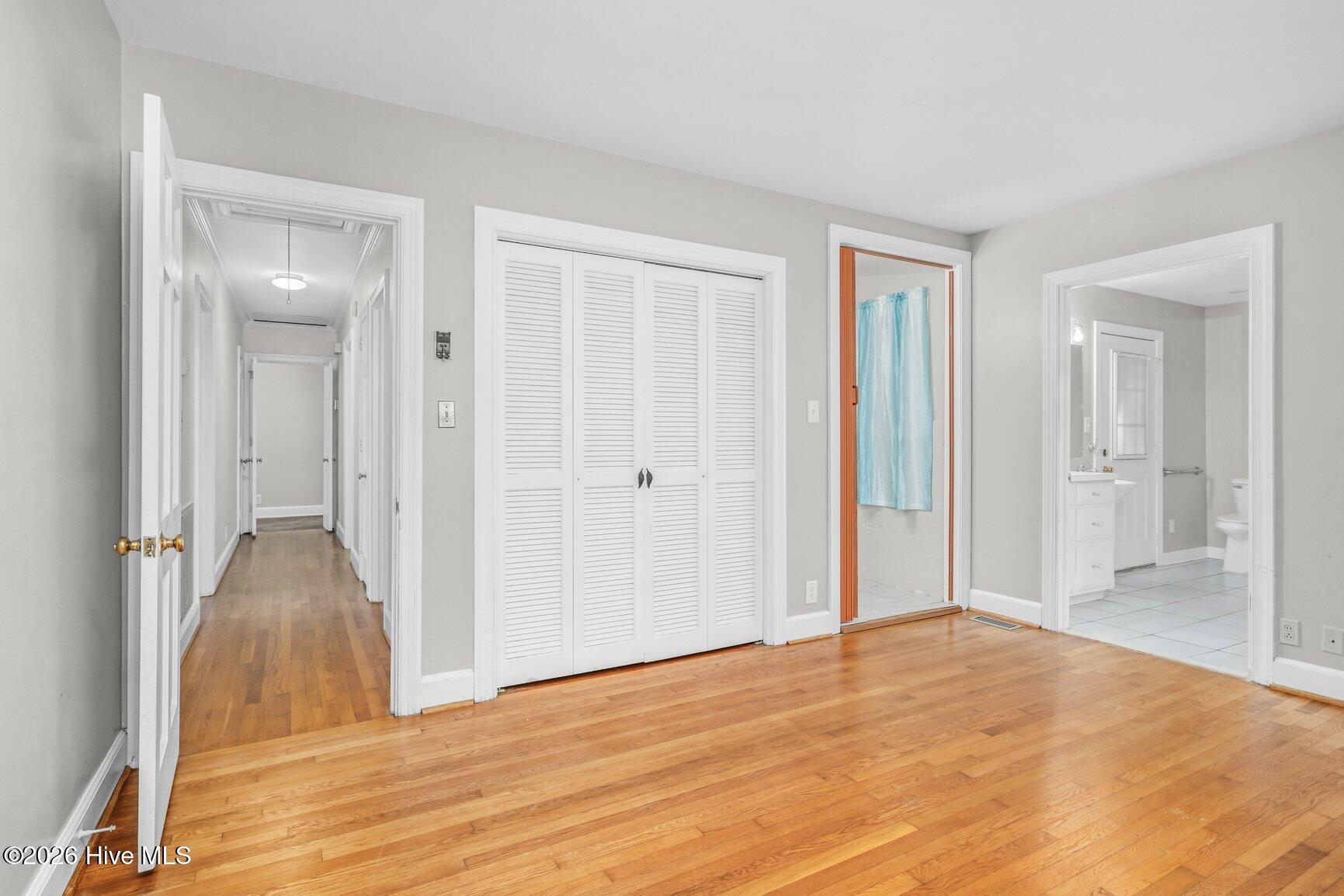 1707 Roxbury Drive N Property Photo 27