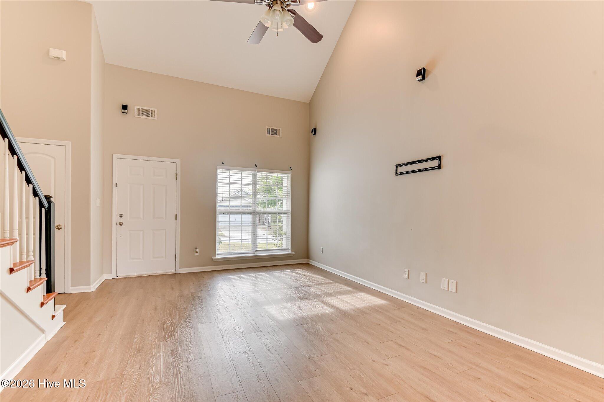 613 Dunrobin Lane Property Photo 7