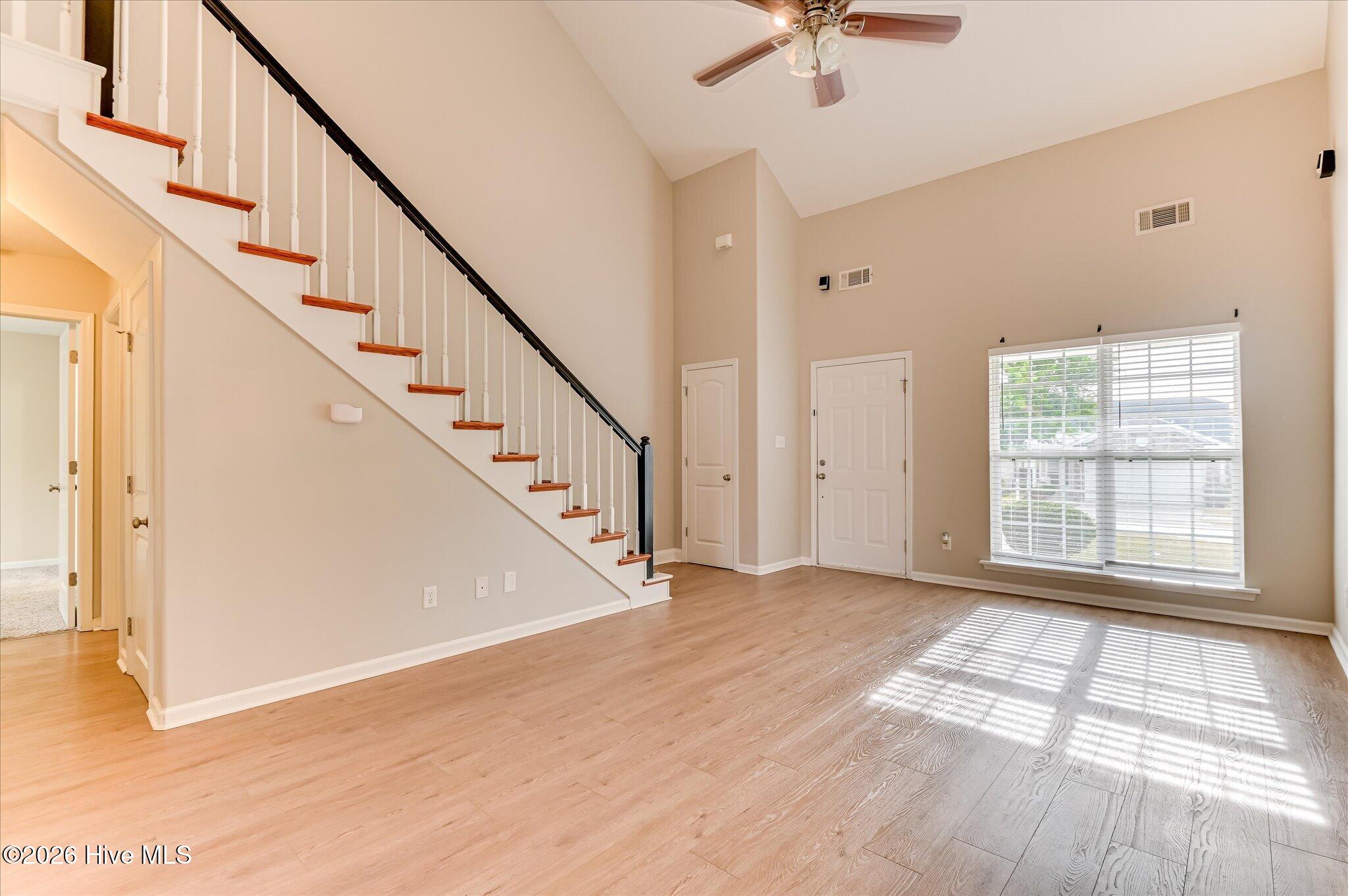 613 Dunrobin Lane Property Photo 8