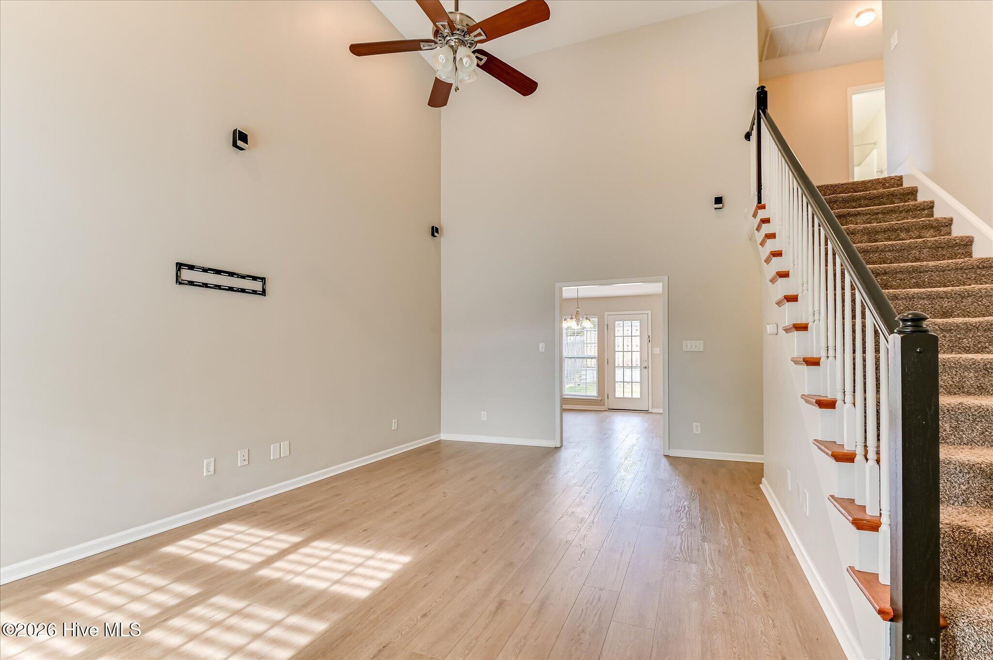 613 Dunrobin Lane Property Photo 10