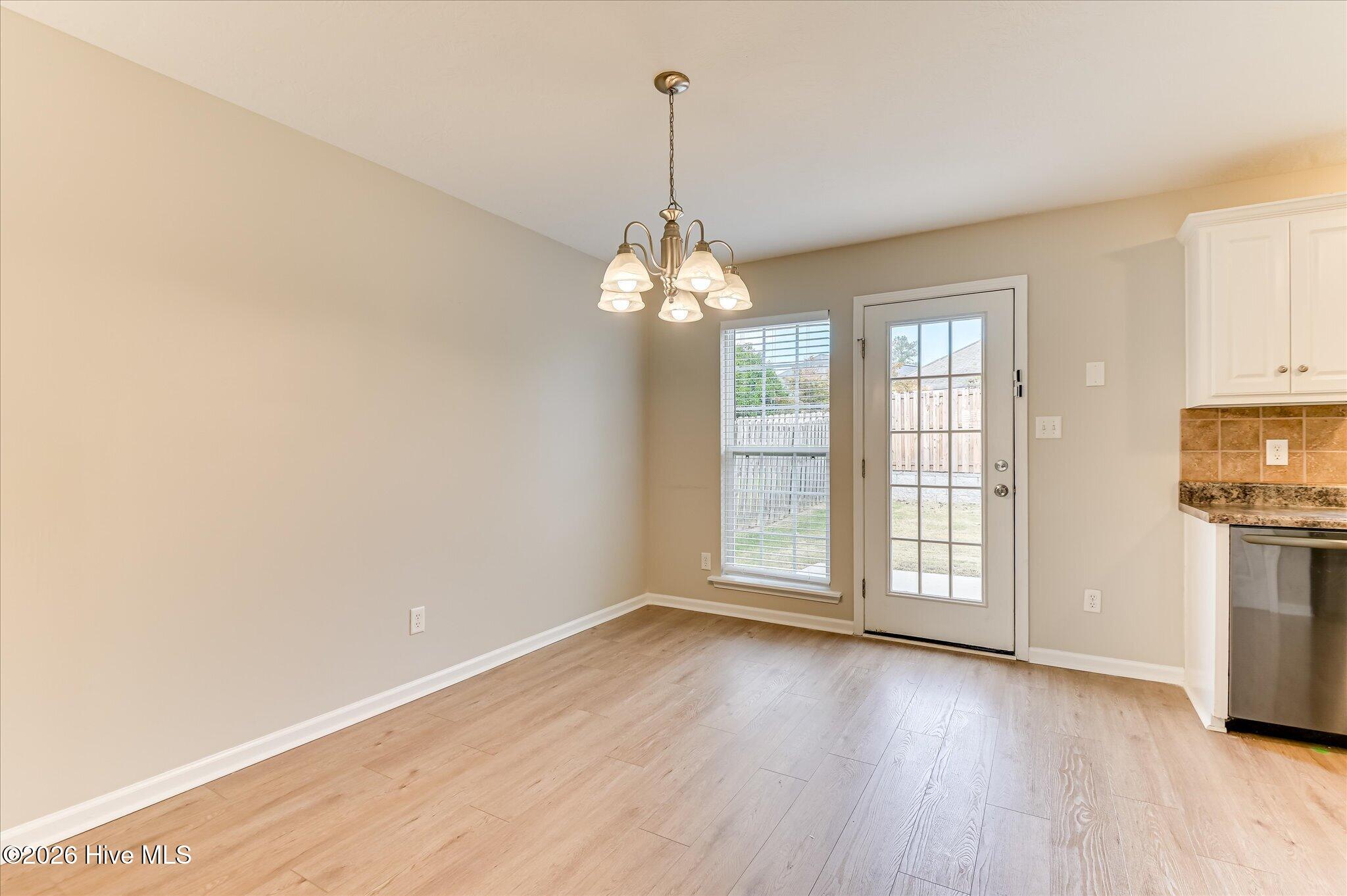 613 Dunrobin Lane Property Photo 11