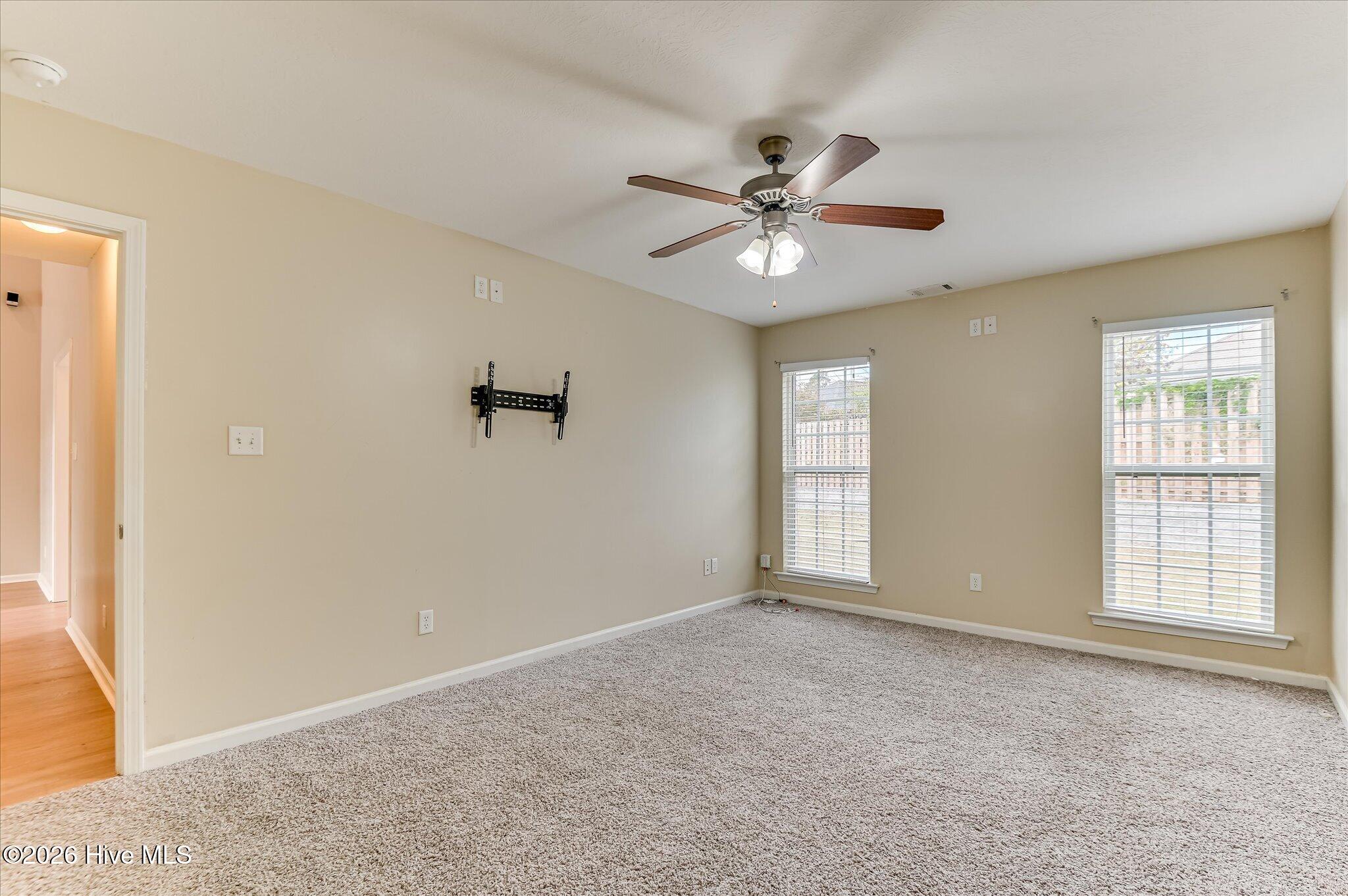 613 Dunrobin Lane Property Photo 21
