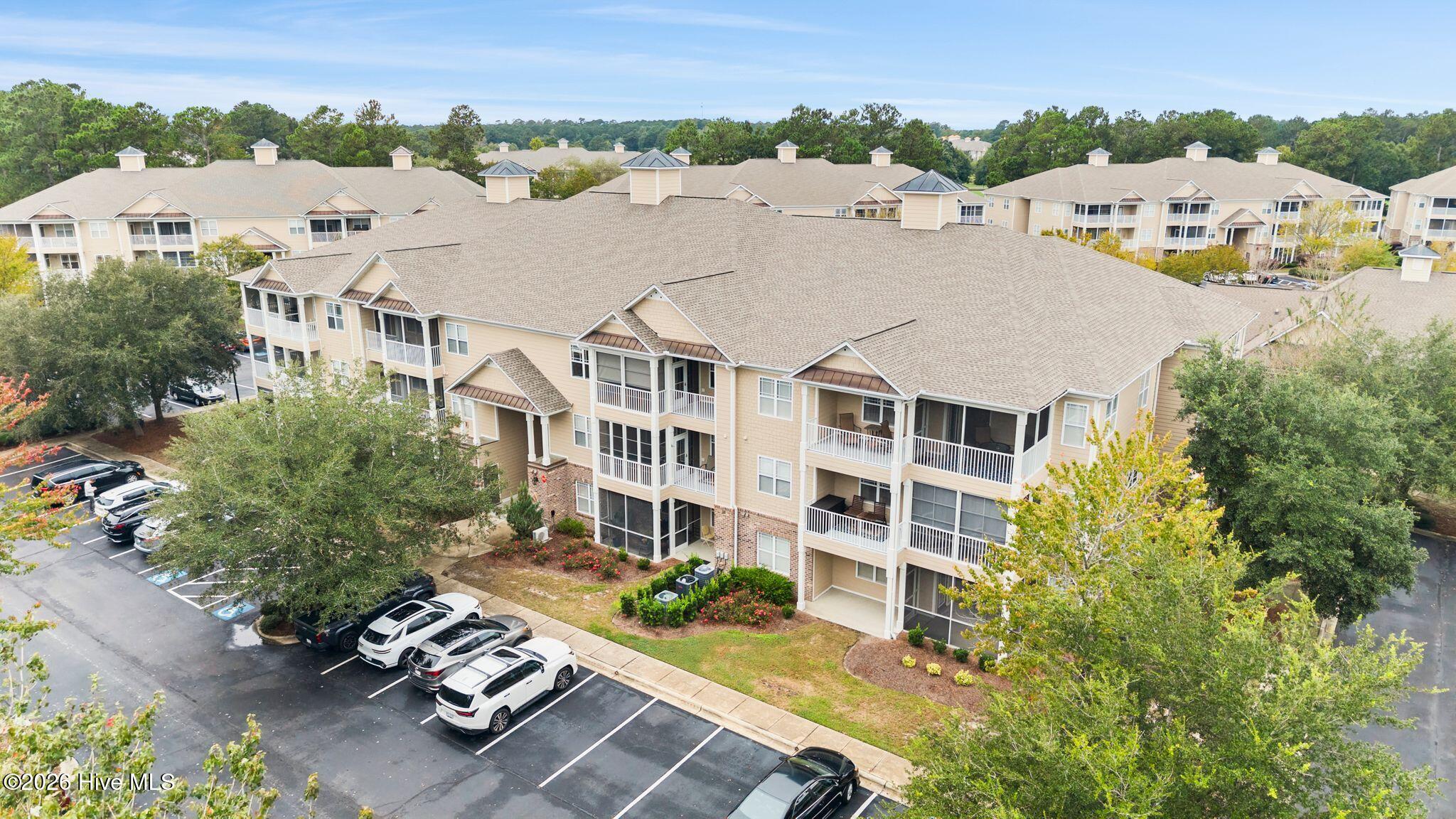 221 Woodlands Way Unit 17 Property Photo 1