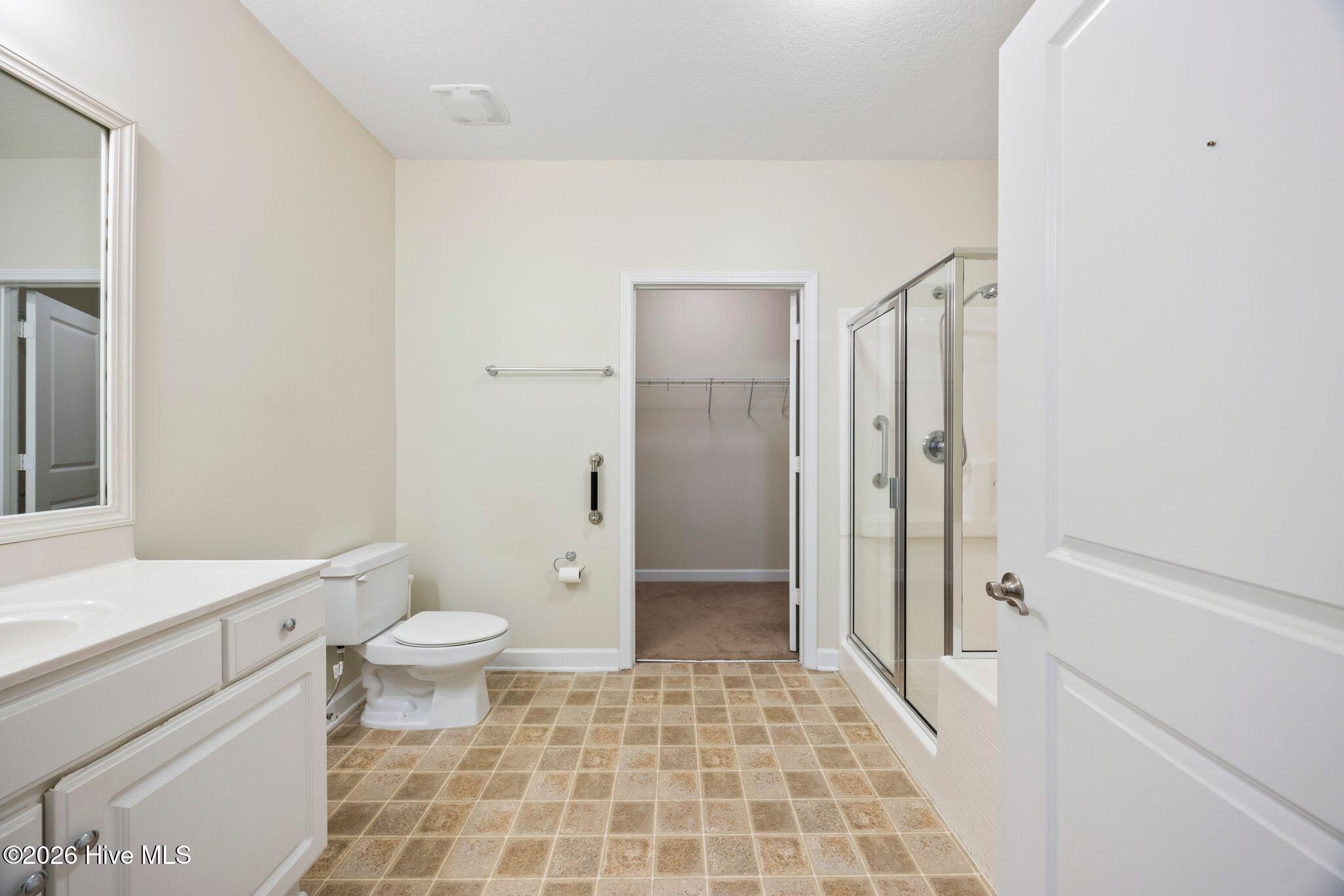 221 Woodlands Way Unit 17 Property Photo 16