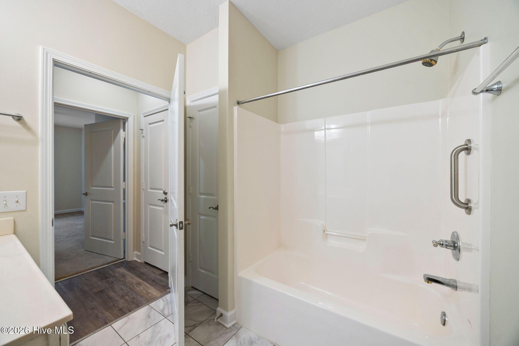 221 Woodlands Way Unit 17 Property Photo 24
