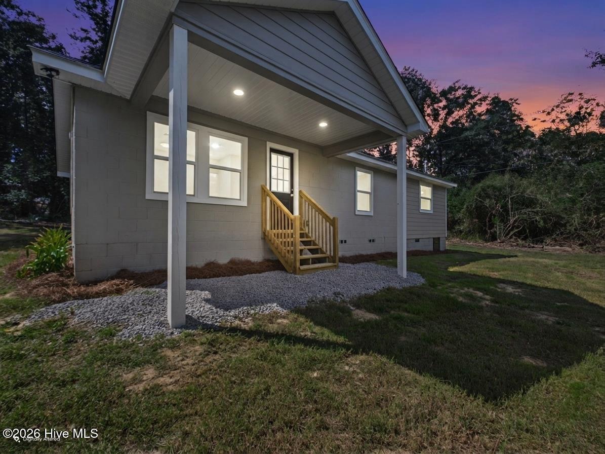 353 Smith Hardy Road Property Photo 1