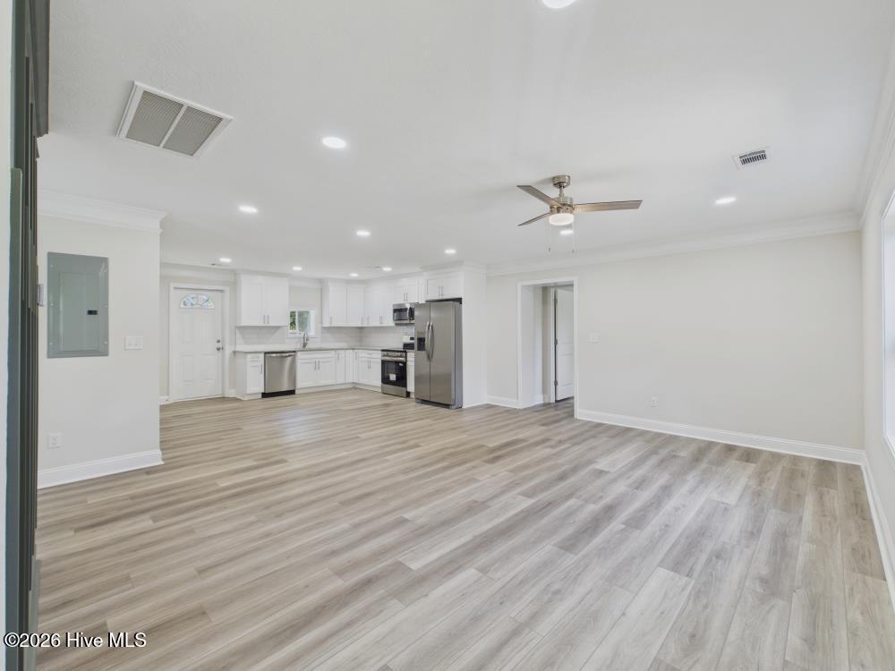 353 Smith Hardy Road Property Photo 6