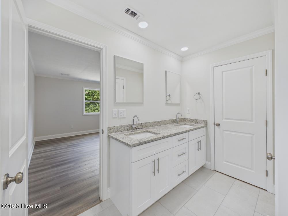 353 Smith Hardy Road Property Photo 12