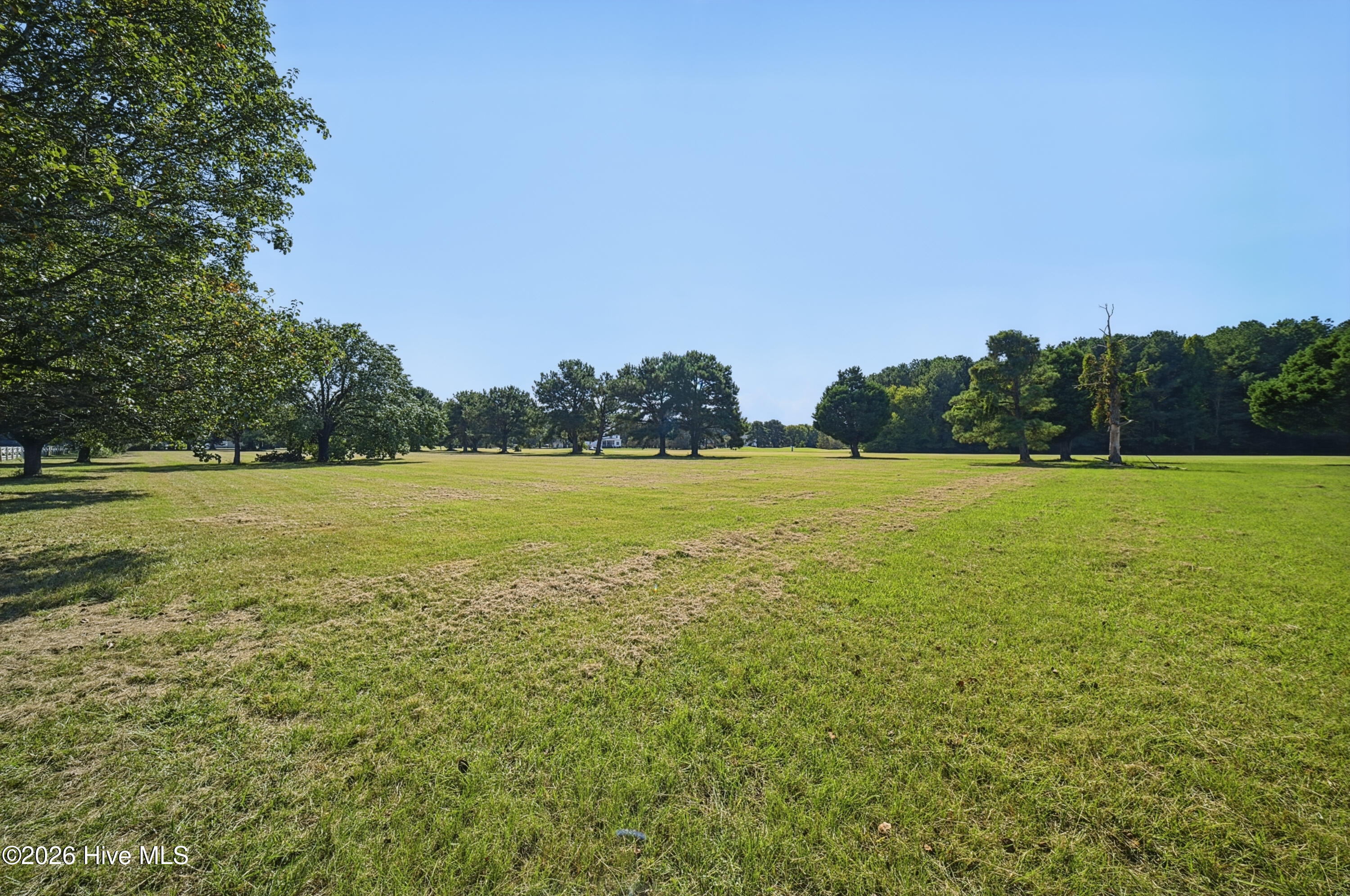 1040 Soundside Road Property Photo 4