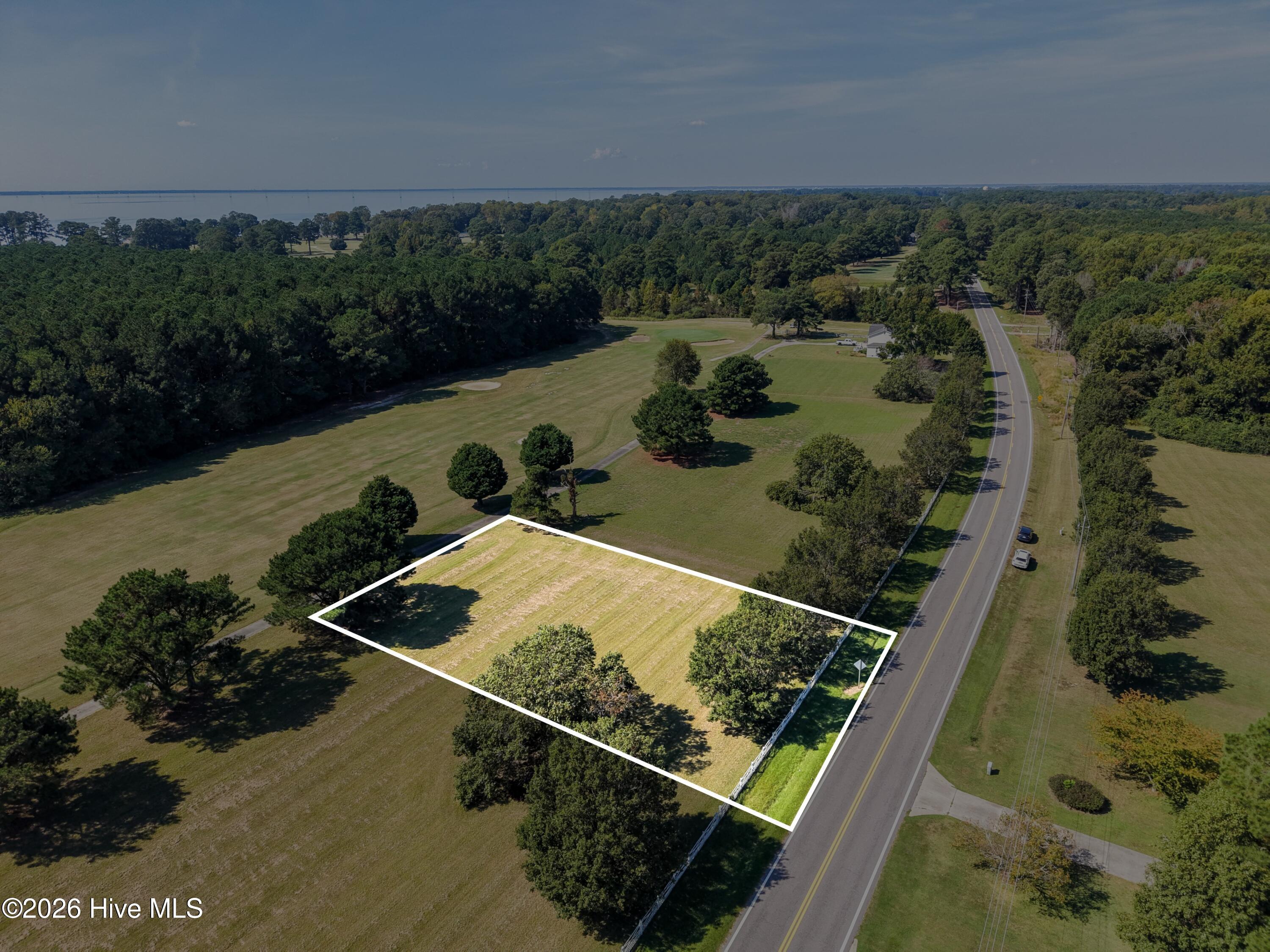 1040 Soundside Road Property Photo 12