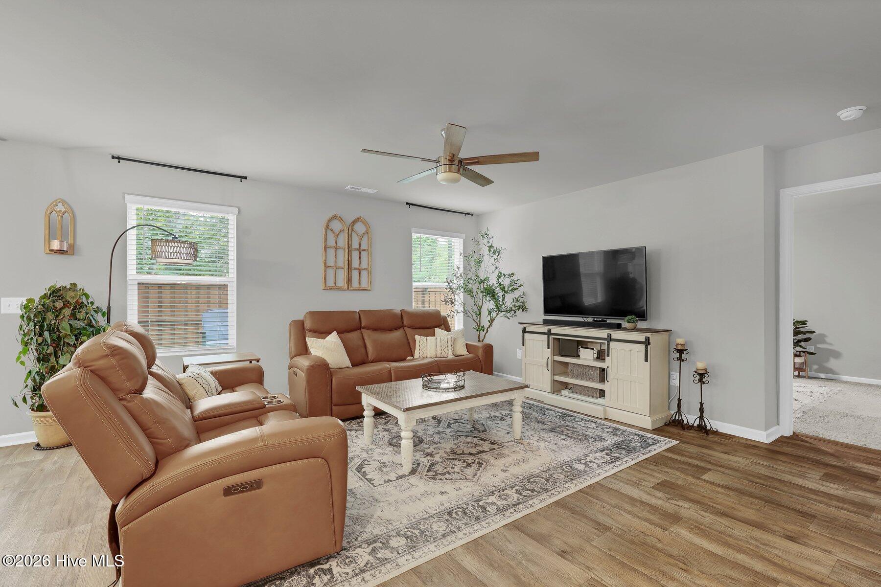 5260 Soy Bean Drive Ne Property Photo 4