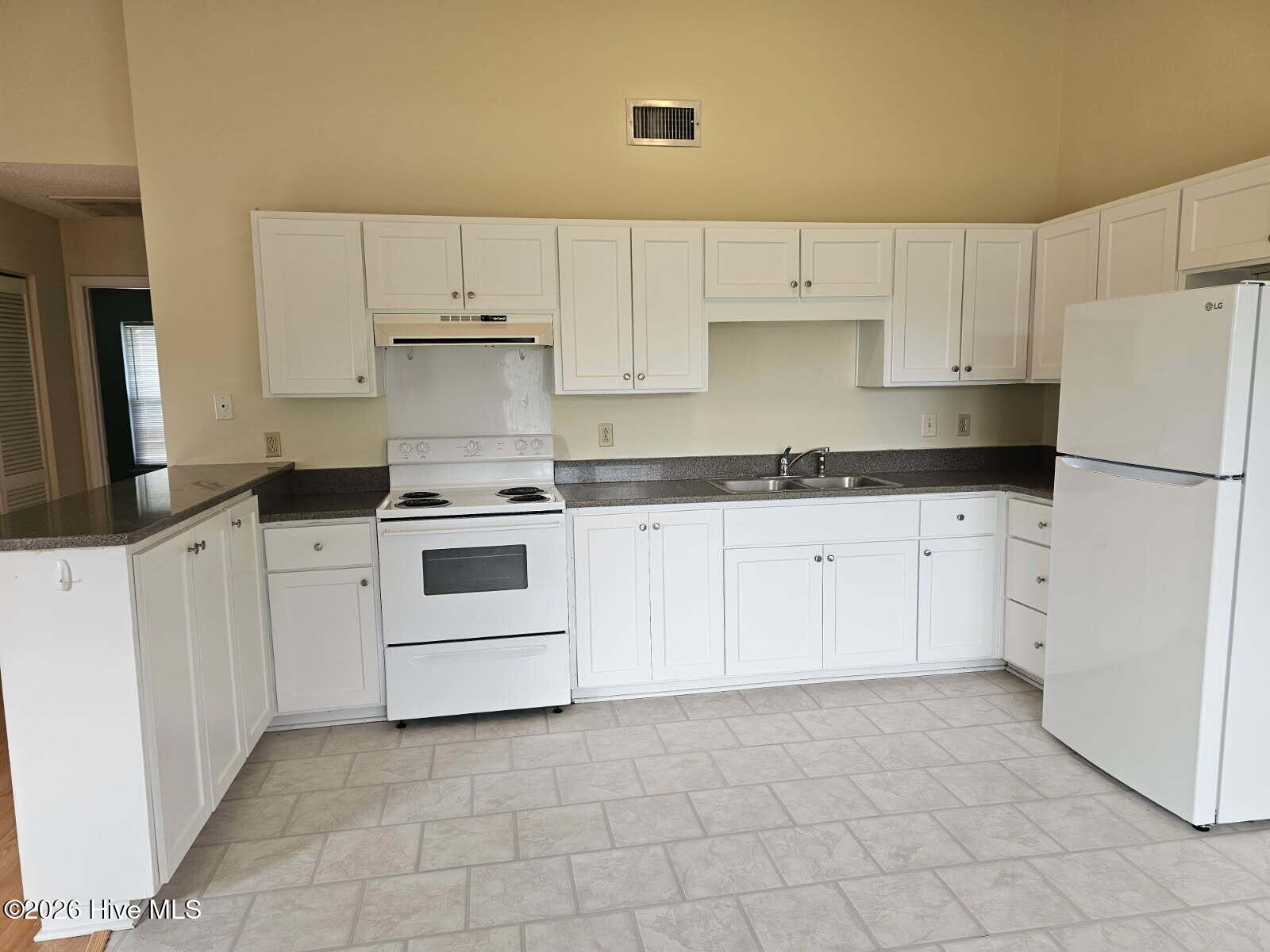 3701 Dovefield Court Property Photo 6