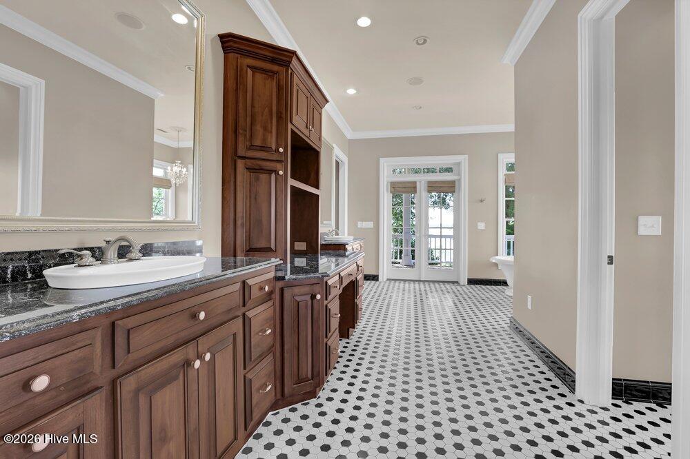 8660 River Road Property Photo 35