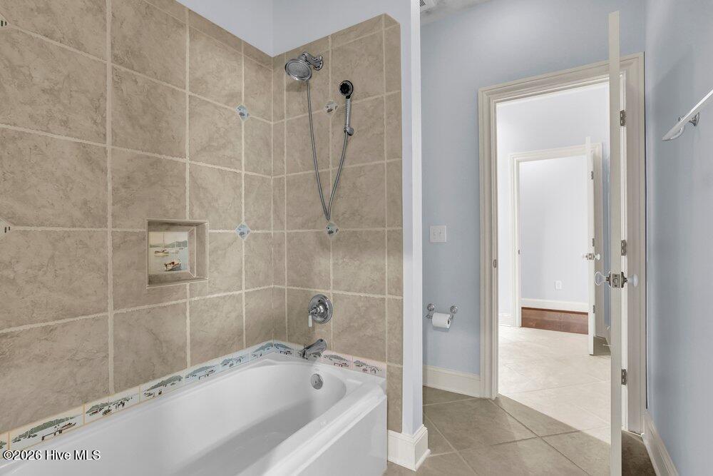 8660 River Road Property Photo 44