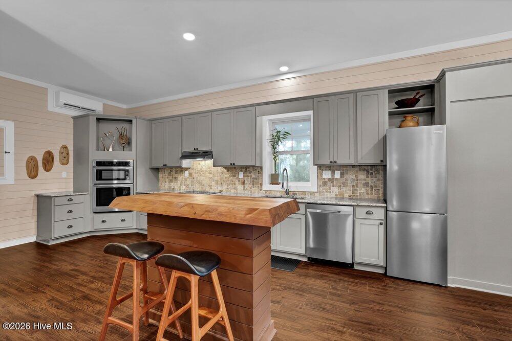 8660 River Road Property Photo 78