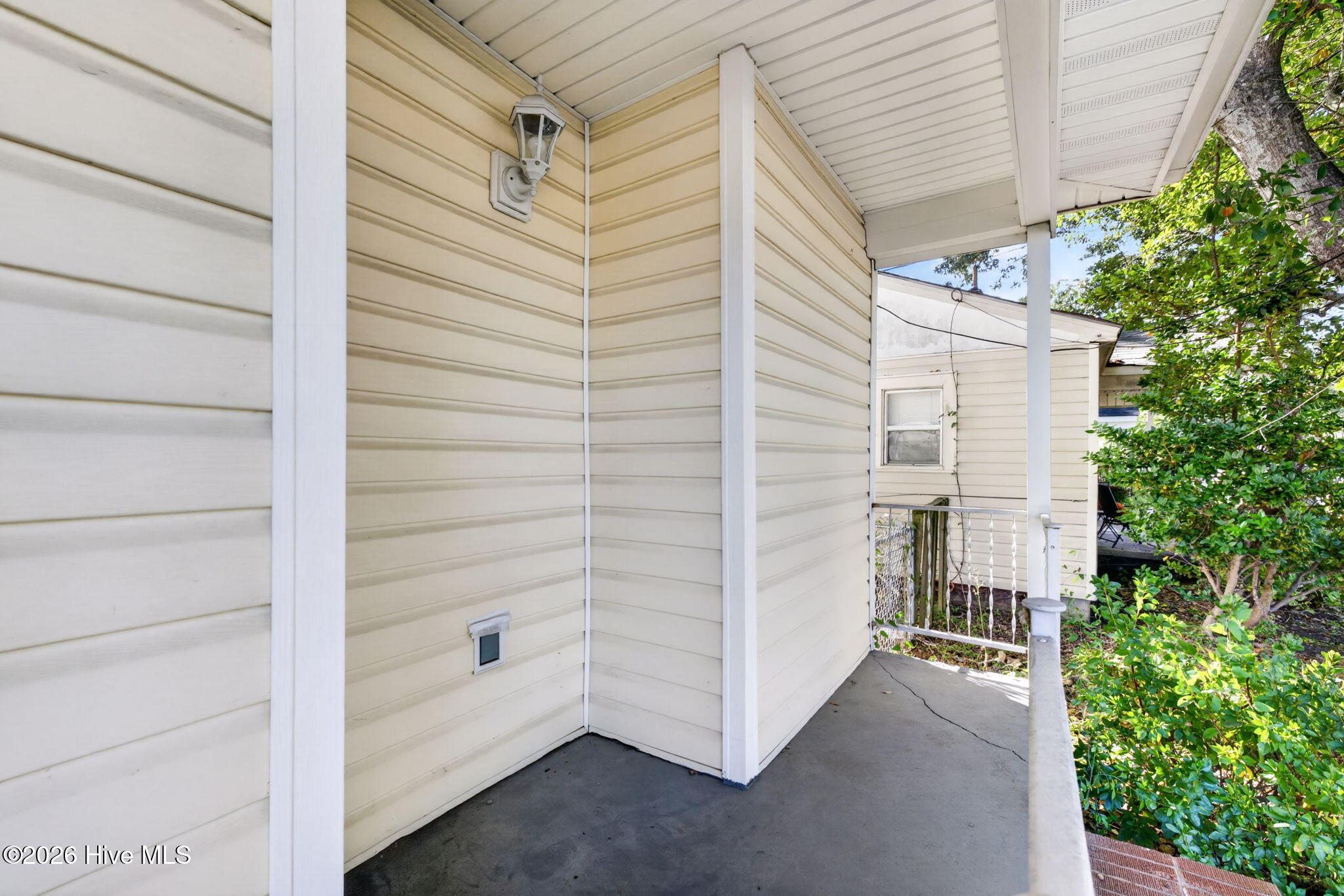 814 N Herman Street Property Photo 4
