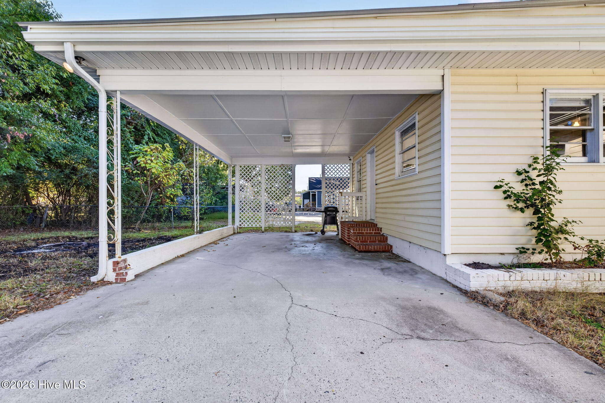 814 N Herman Street Property Photo 6