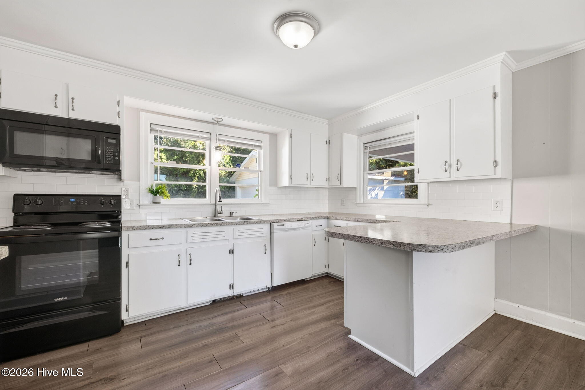814 N Herman Street Property Photo 11
