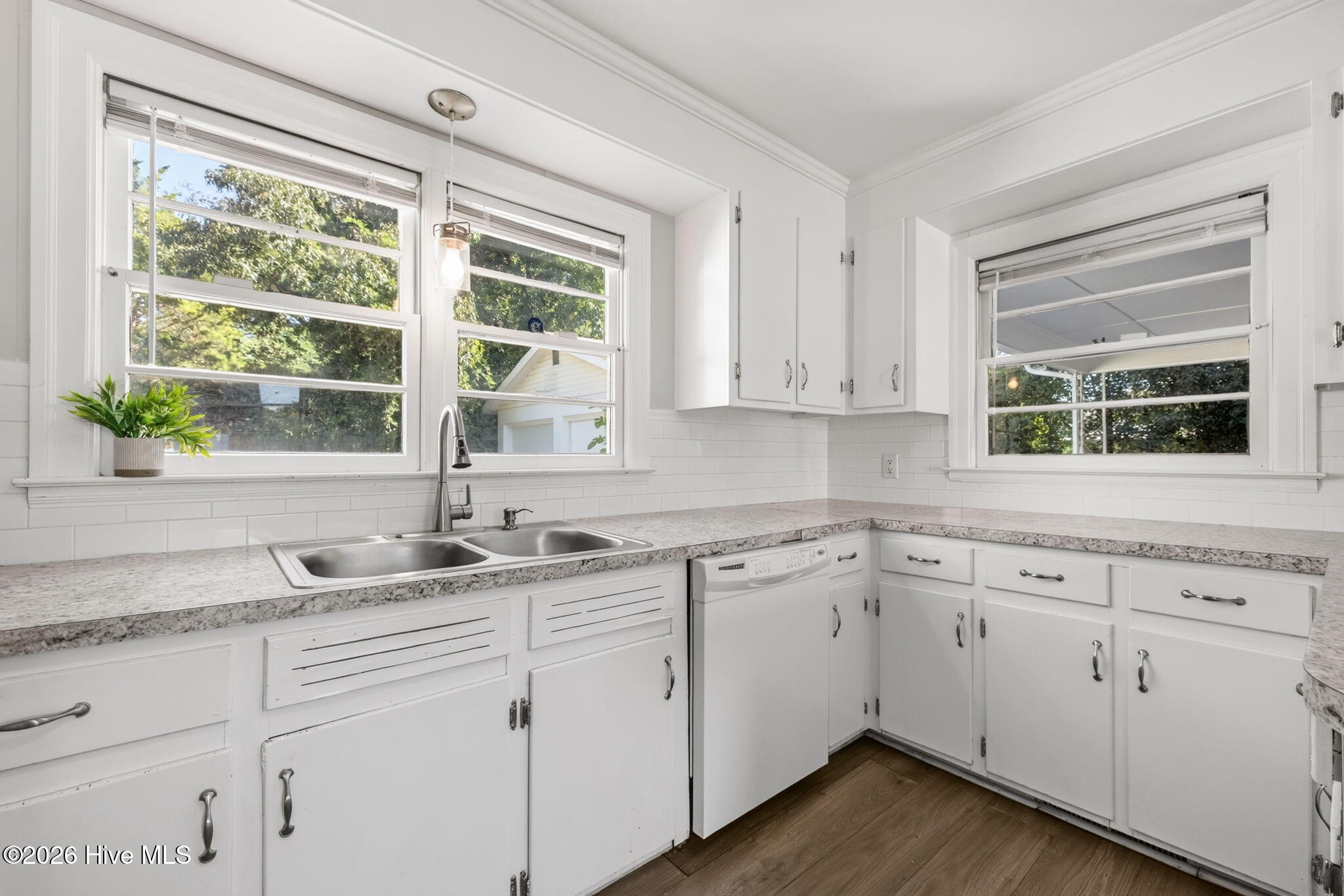 814 N Herman Street Property Photo 13