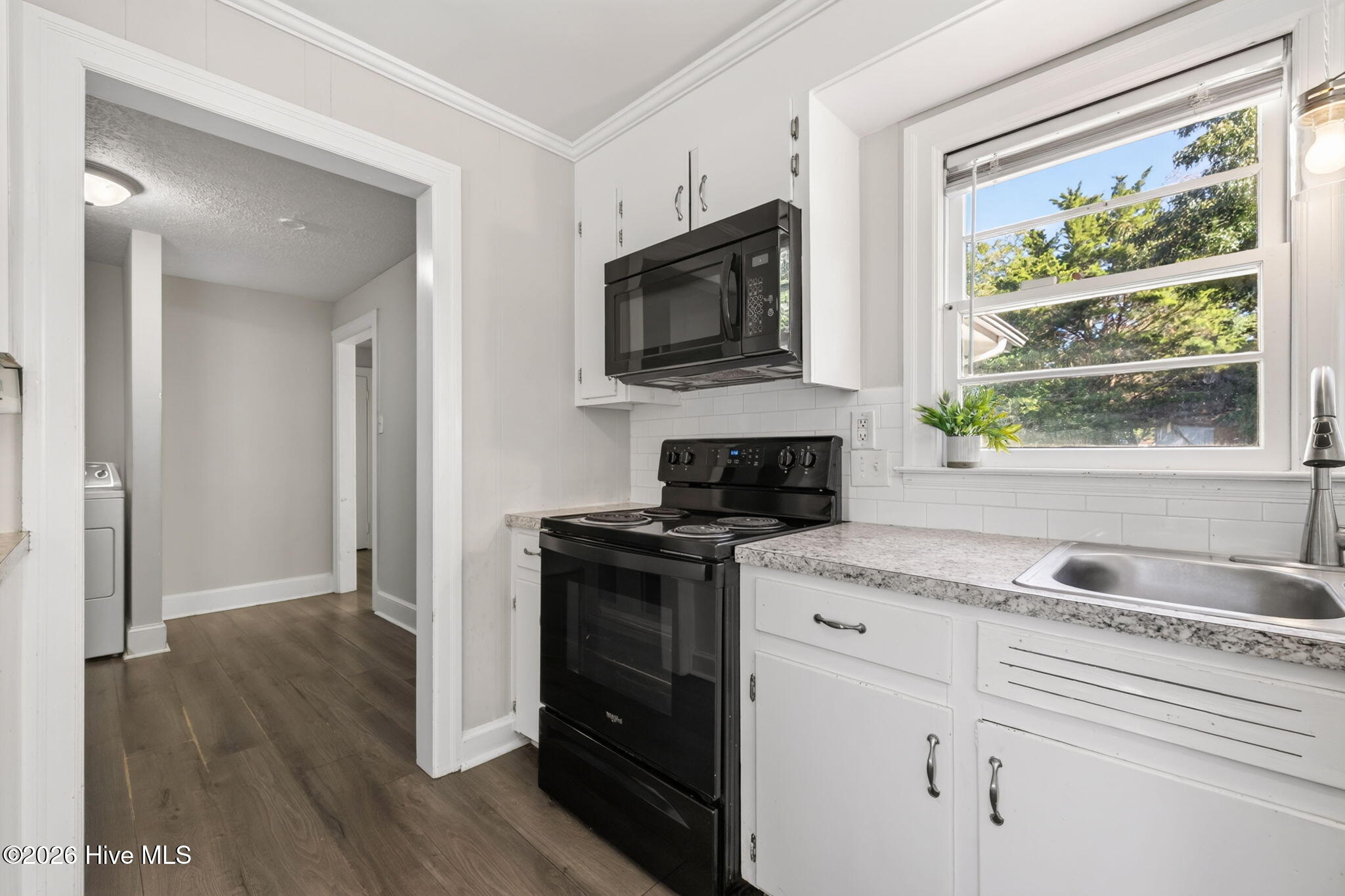 814 N Herman Street Property Photo 14