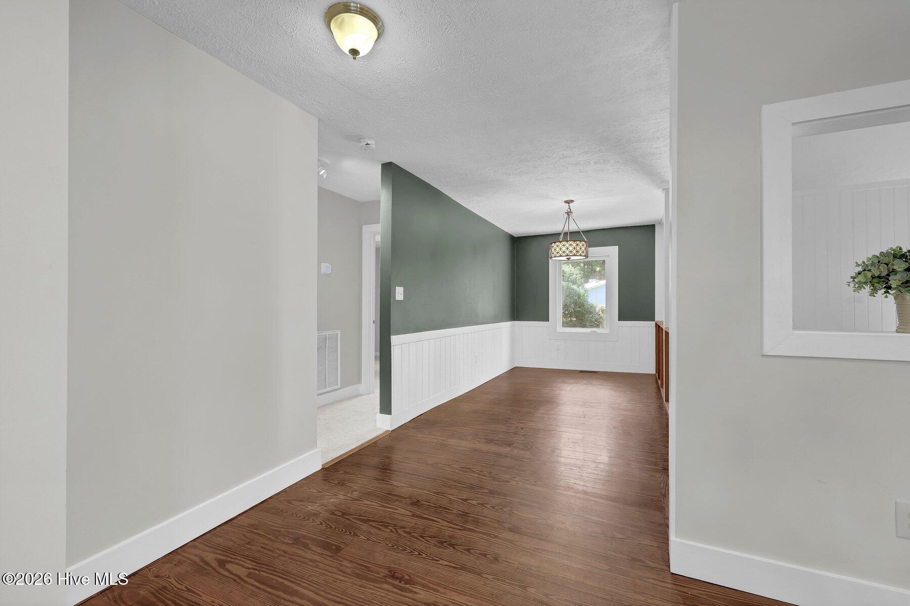 237 W Bedford Road Property Photo 12