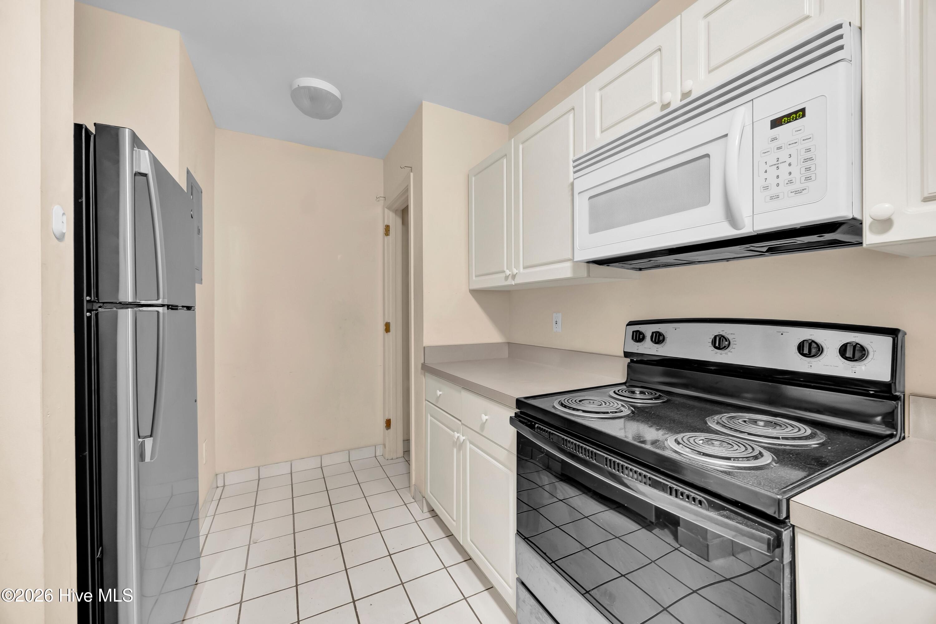 311 N 2nd Street Apt H Property Photo 11