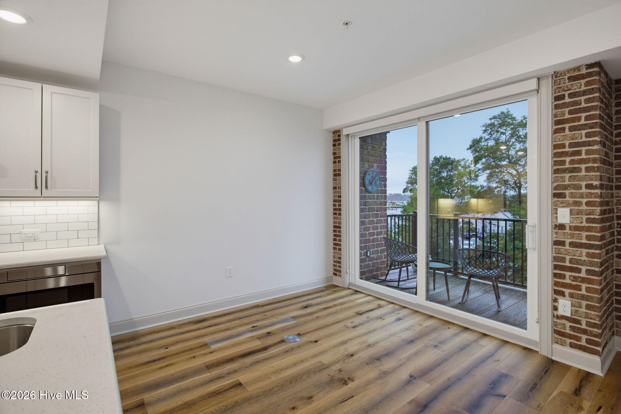 10 Grace Street Apt 303 Property Photo 12