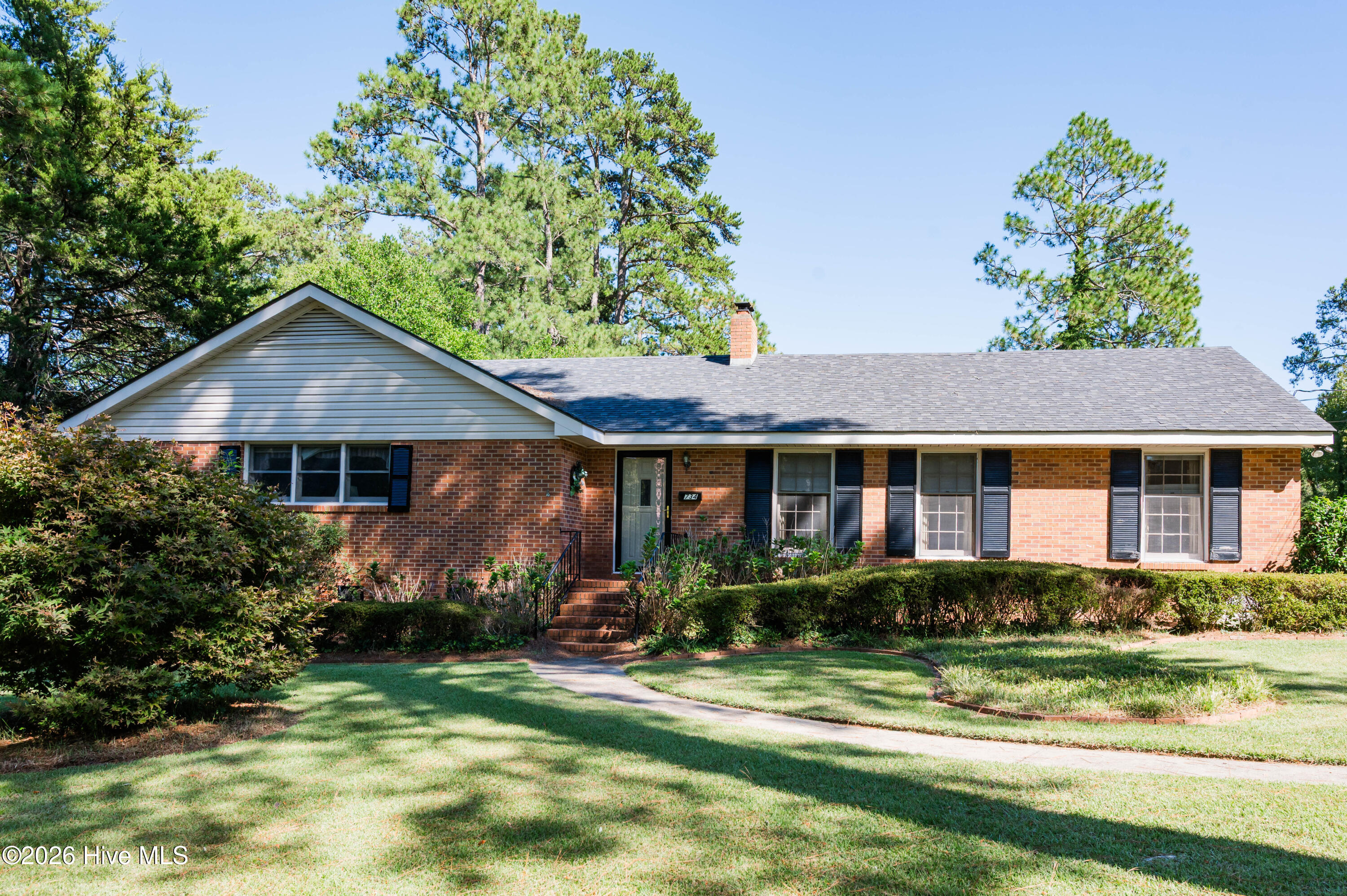 734 Cumberland Circle Property Photo 1