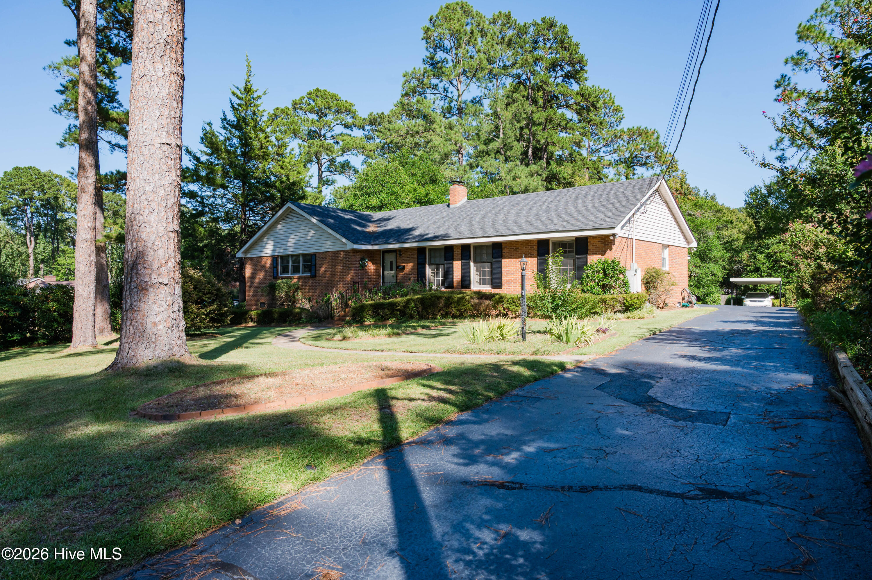 734 Cumberland Circle Property Photo 3
