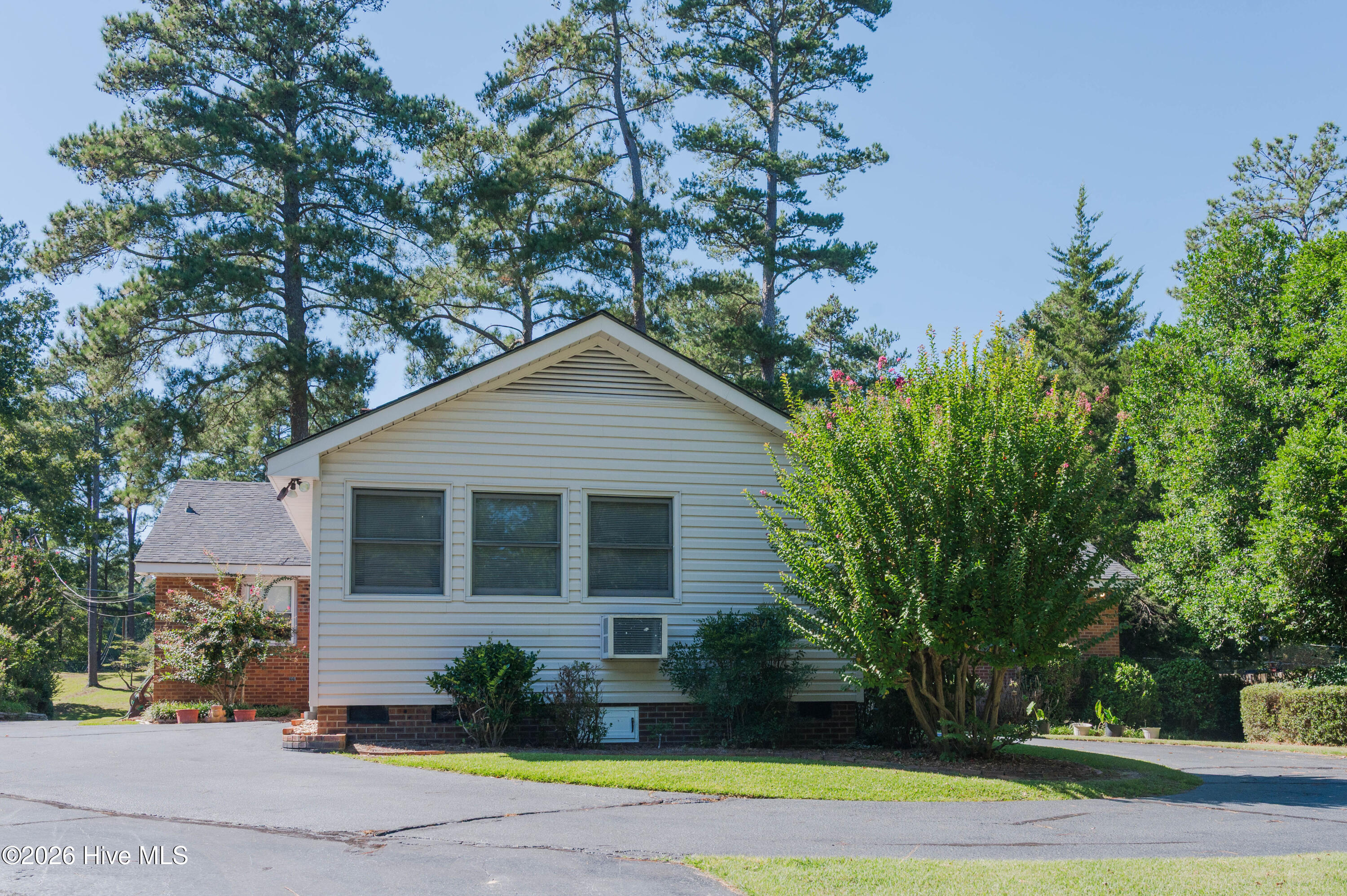 734 Cumberland Circle Property Photo 8