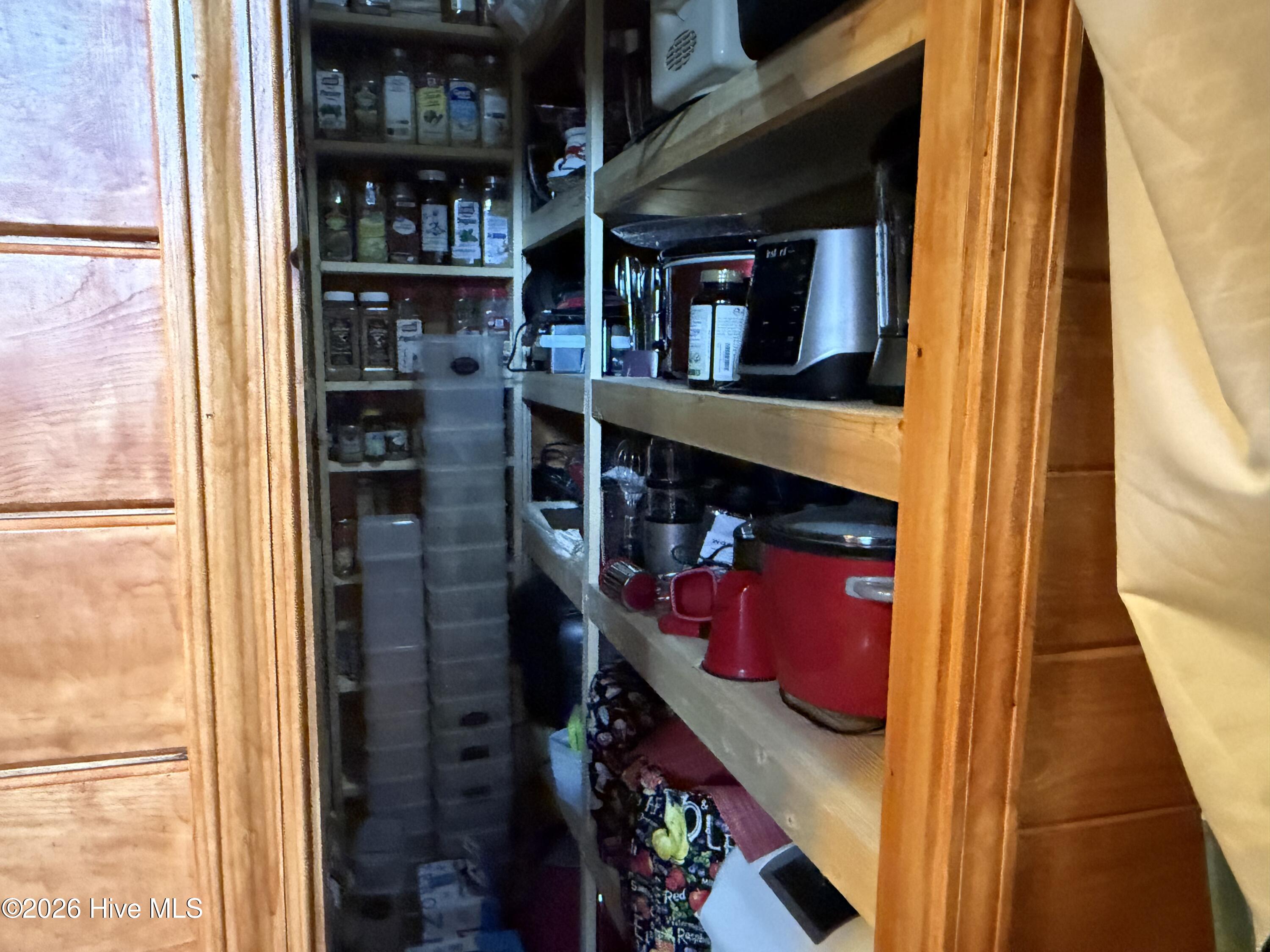 1608 Cardinal Road Property Photo 34