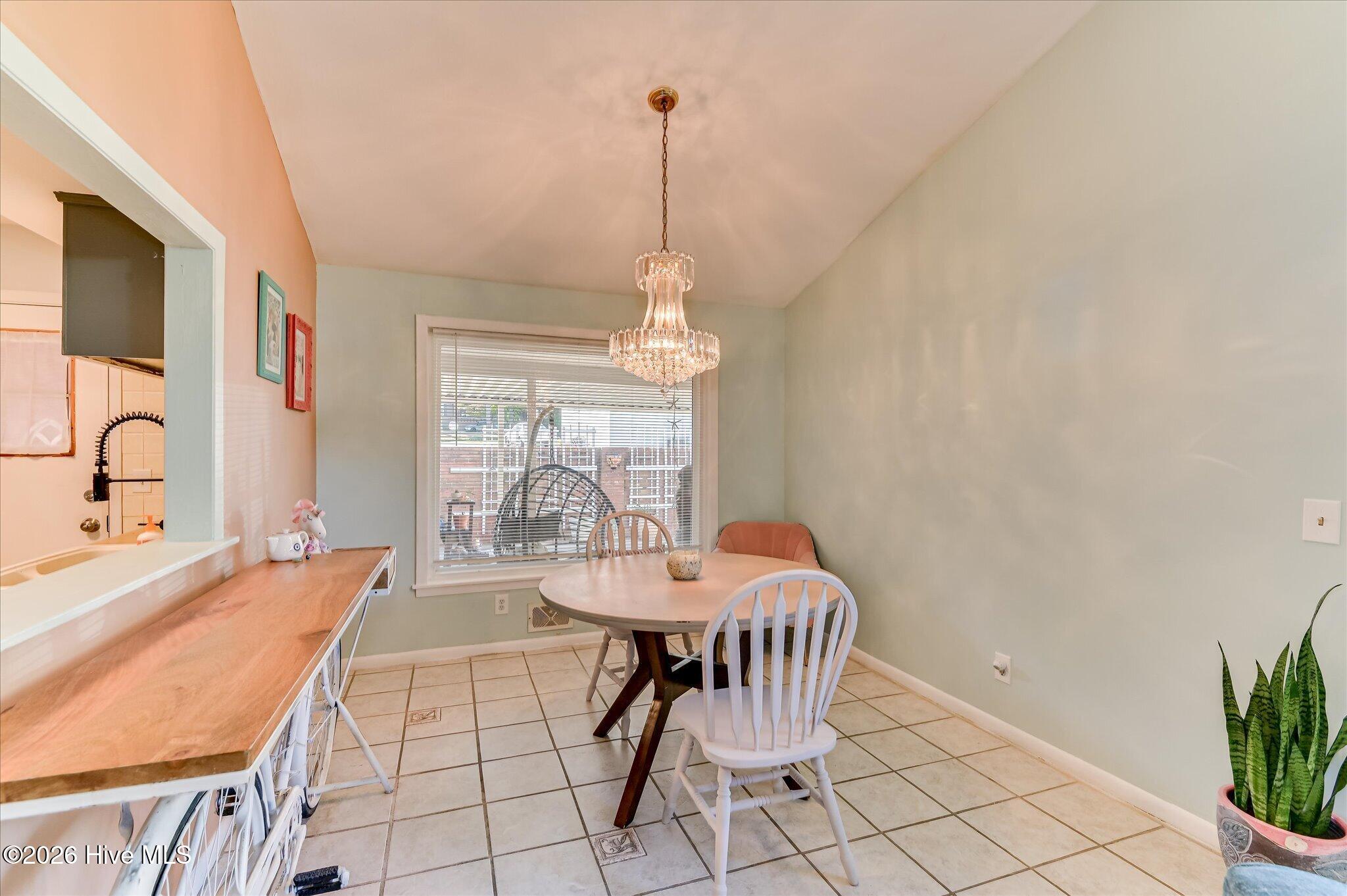 2132 Holt Street Property Photo 18