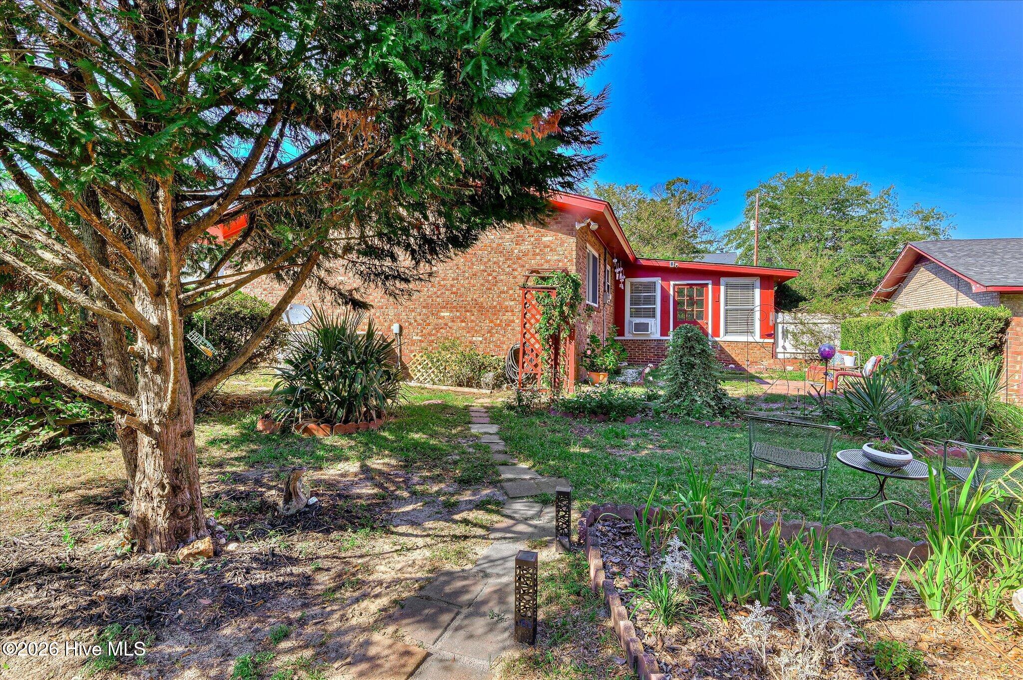 2132 Holt Street Property Photo 34
