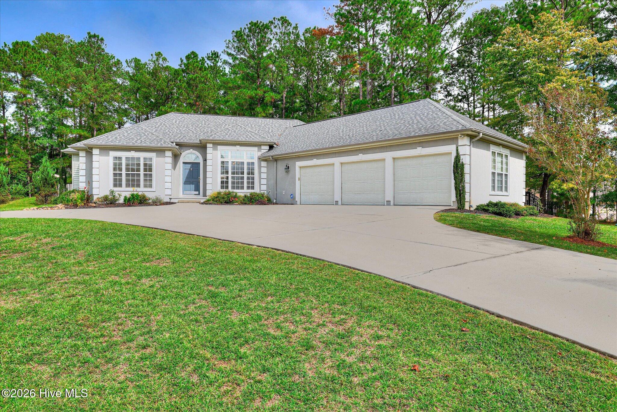 116 Laurens Drive Property Photo 2