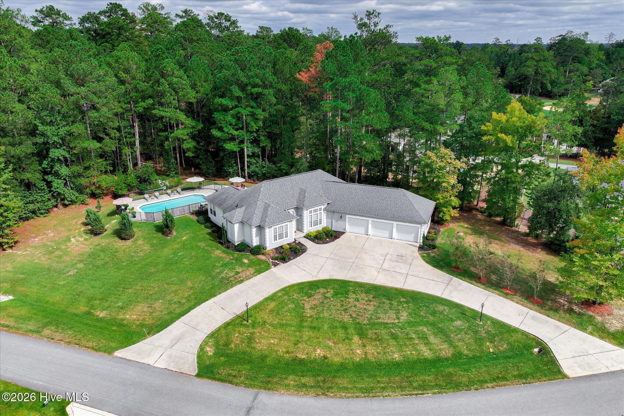 116 Laurens Drive Property Photo 4