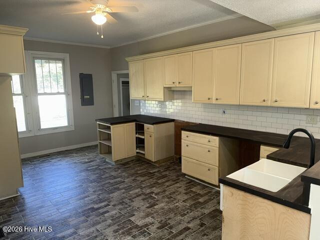 575 Pearl Street Property Photo 4