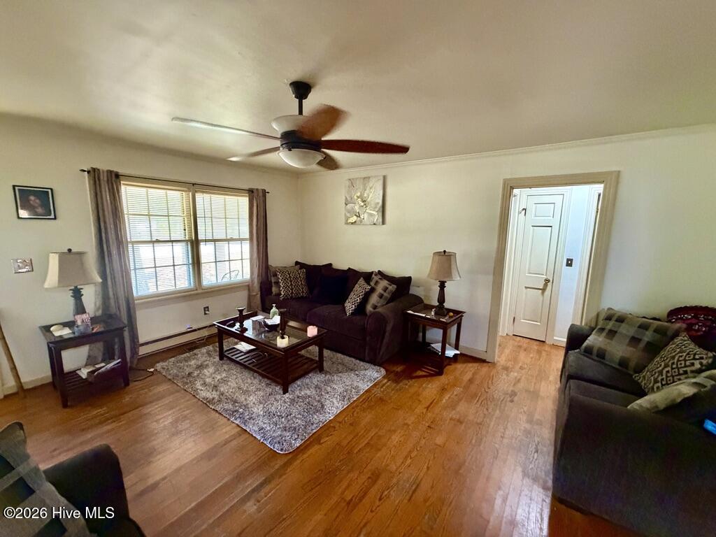 1014 W Main Street Property Photo 4