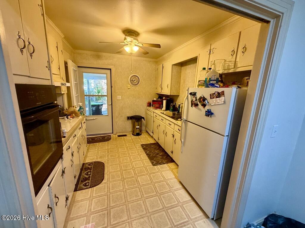1014 W Main Street Property Photo 5