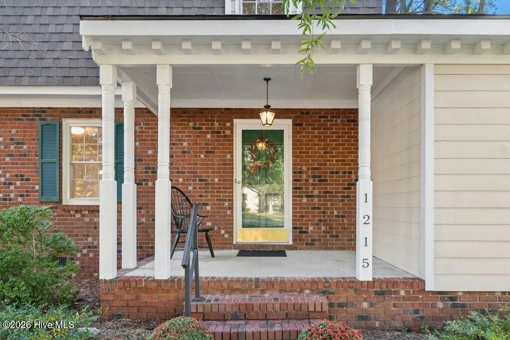 1215 S Crescent Drive Property Photo 6