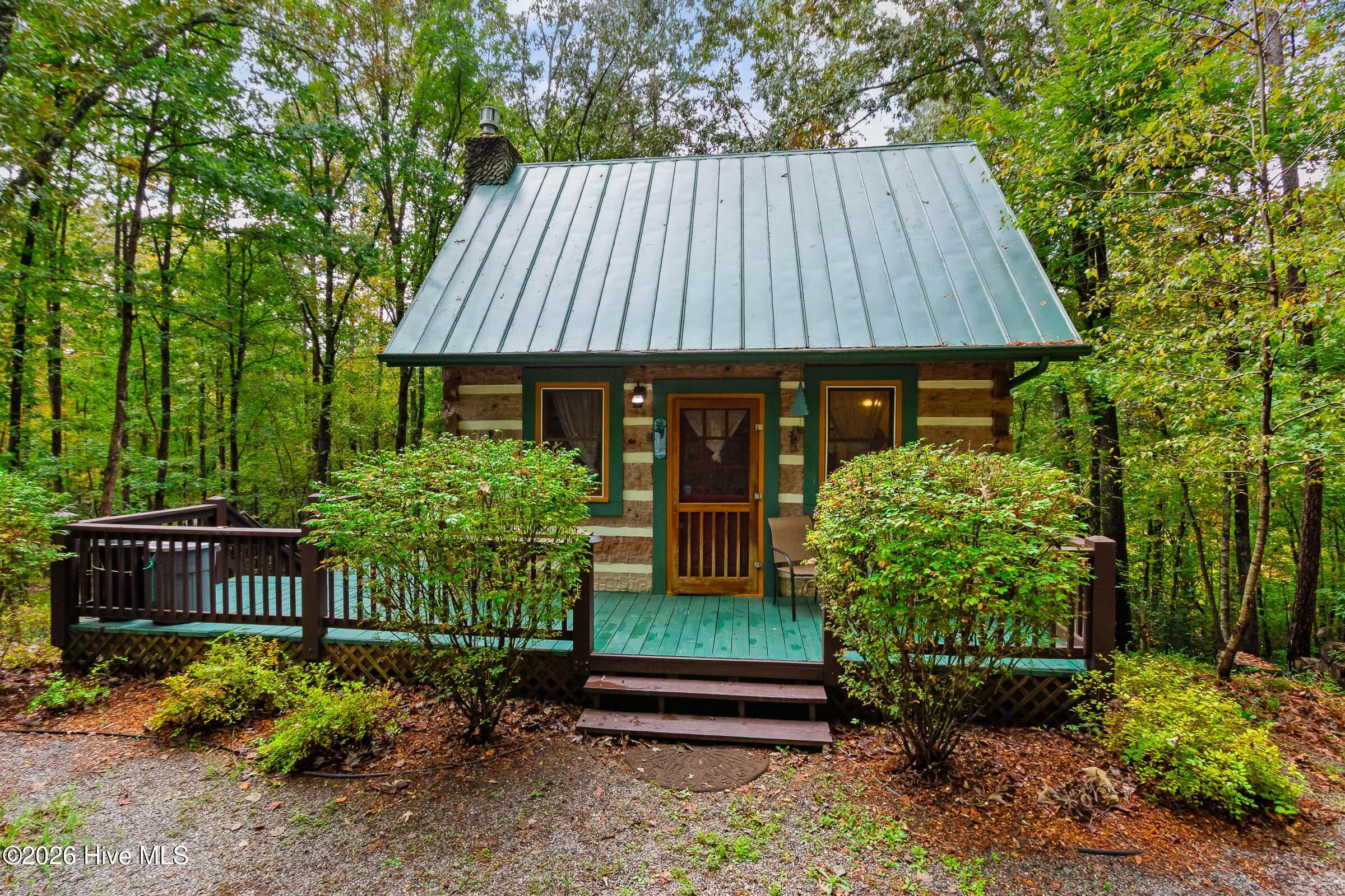 151 Pinewood Drive Property Photo 1